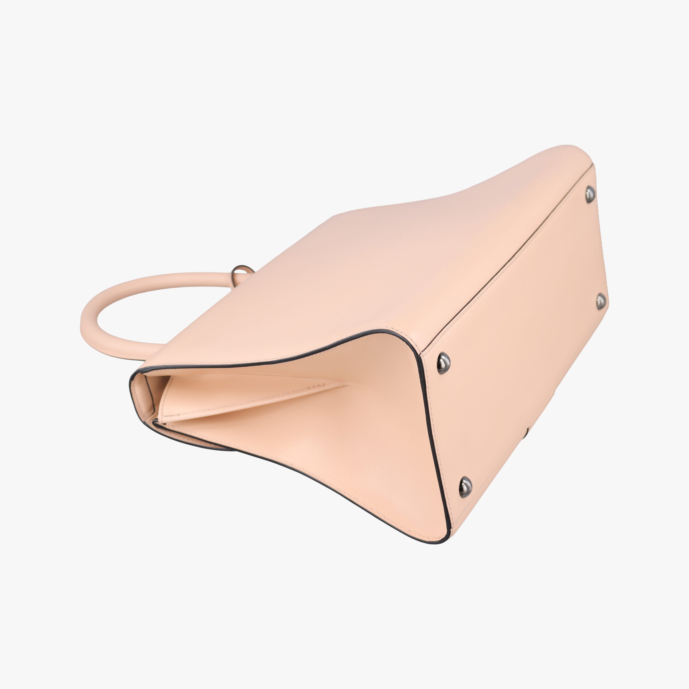 Vintage Delvaux Brillant Beige Leather  handbag | stylenewstar