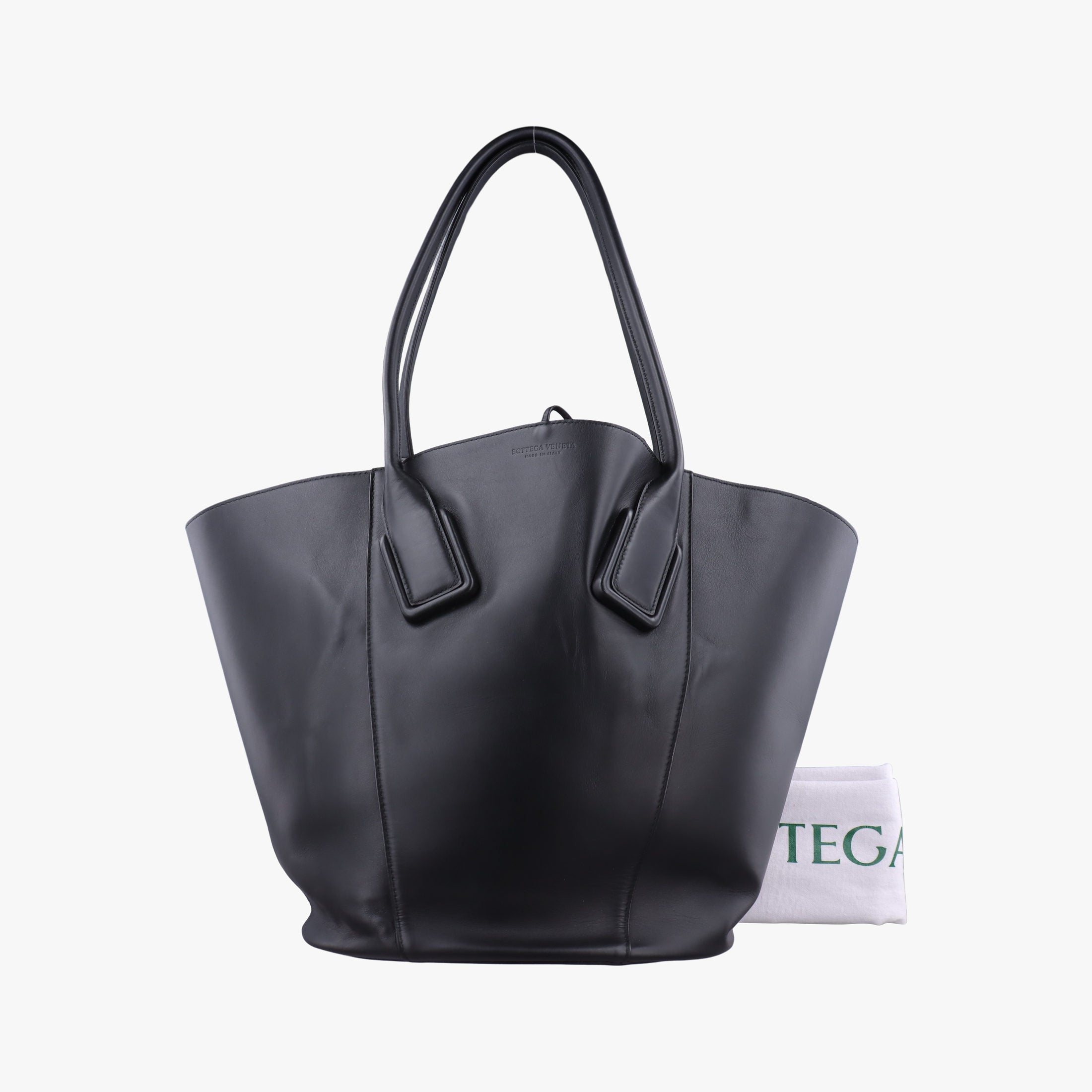 Vintage Bottega Veneta basket Black Leather  shoulderbag | stylenewstar
