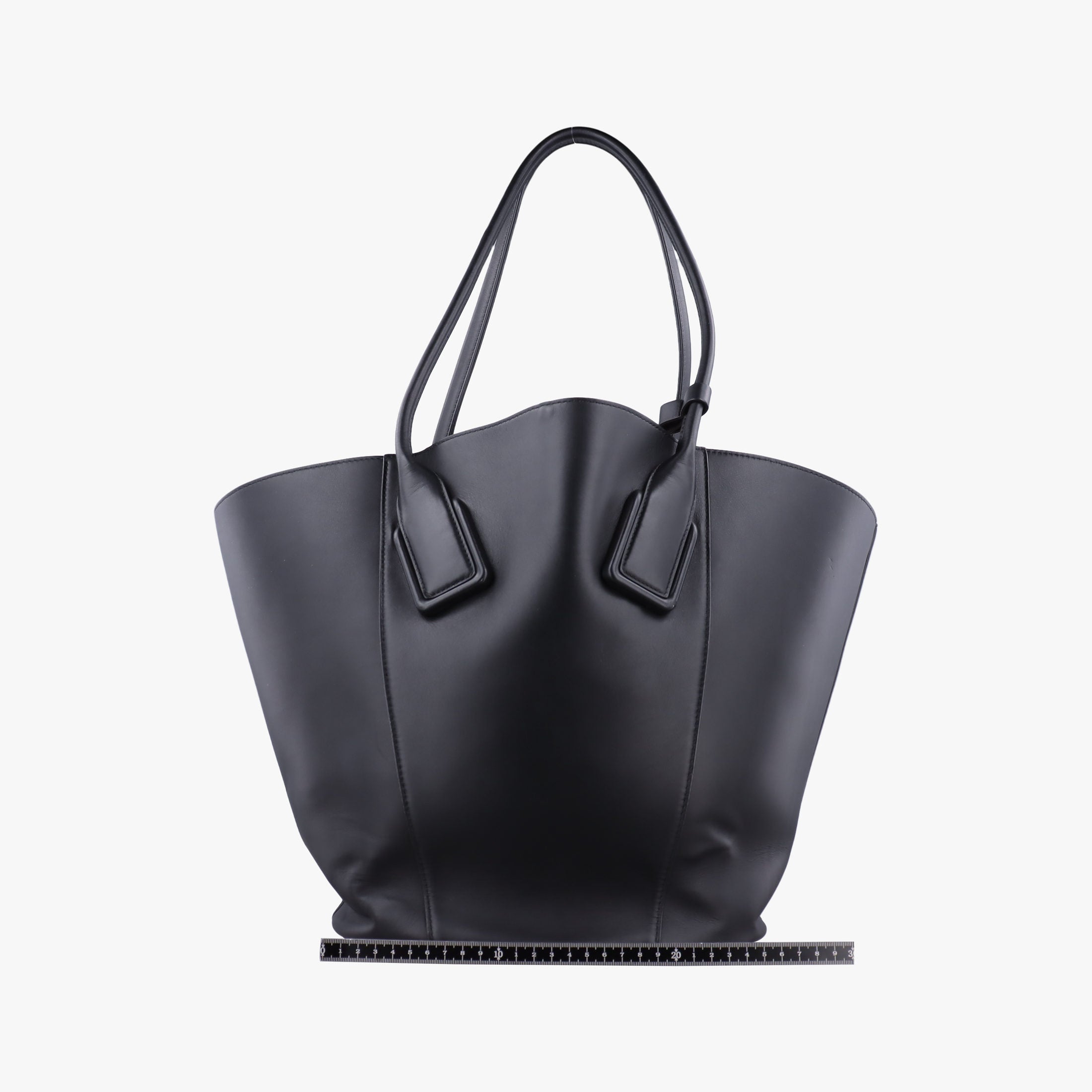 Vintage Bottega Veneta basket Black Leather  shoulderbag | stylenewstar