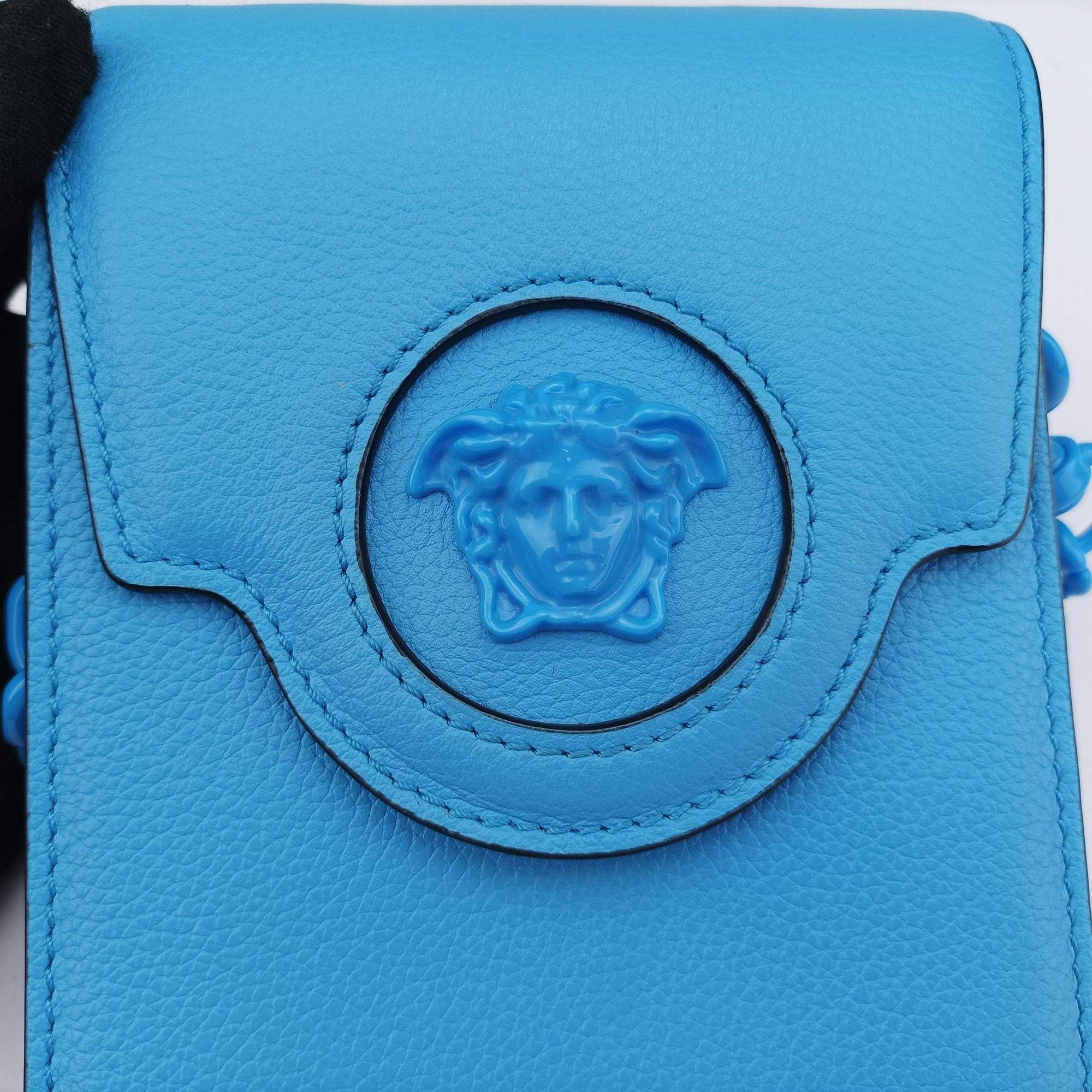 Secondhand VERSACE Medusa phone bag Blue Leather  shoulderbag | stylenewstar