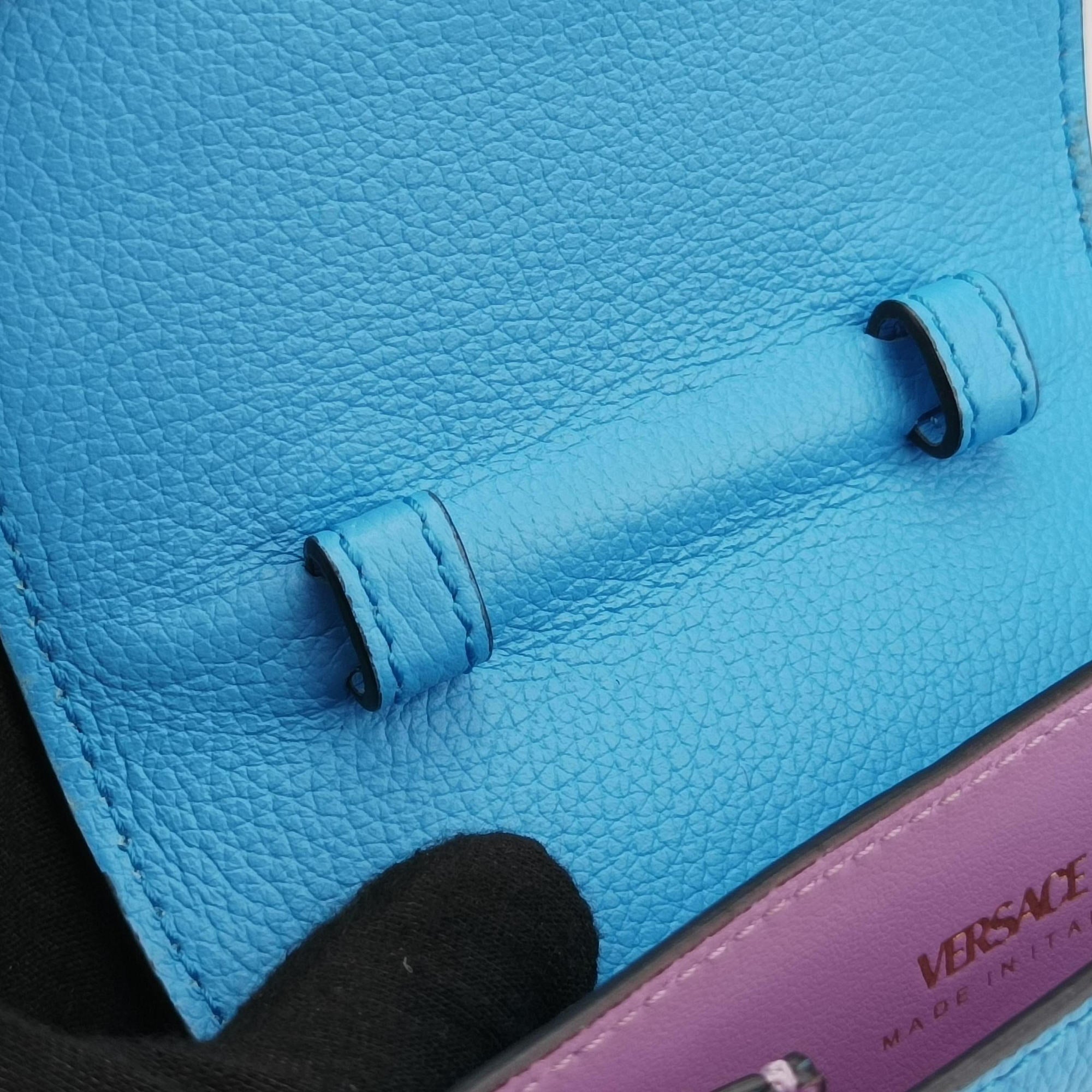 Secondhand VERSACE Medusa phone bag Blue Leather  shoulderbag | stylenewstar