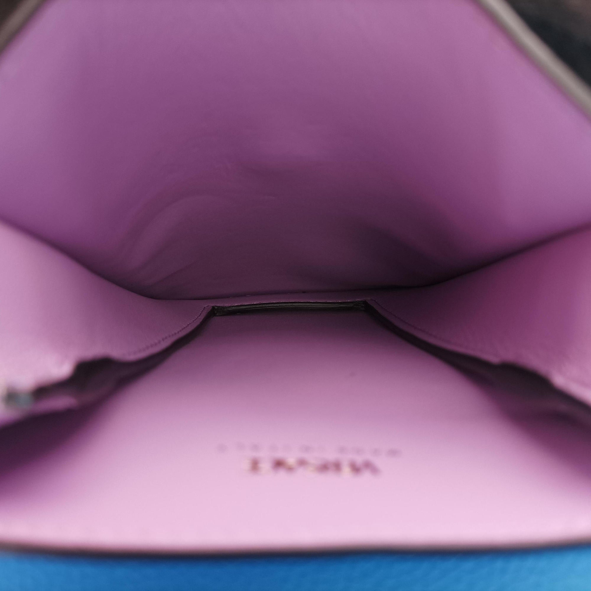 Secondhand VERSACE Medusa phone bag Blue Leather  shoulderbag | stylenewstar