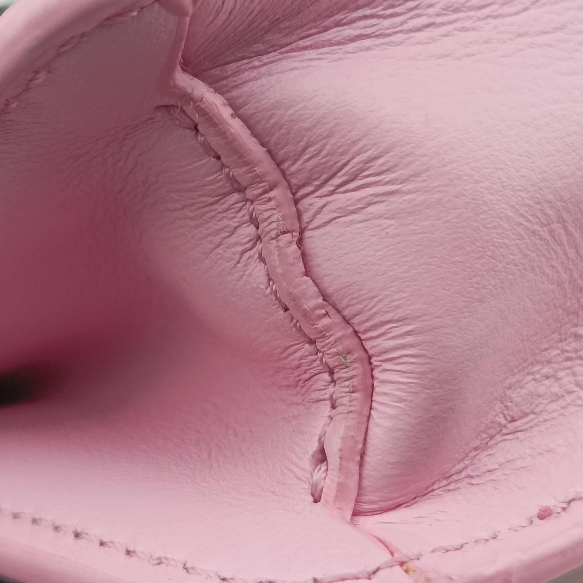 Vintage VERSACE medusa Pink Suede x Leather  shoulderbag | stylenewstar