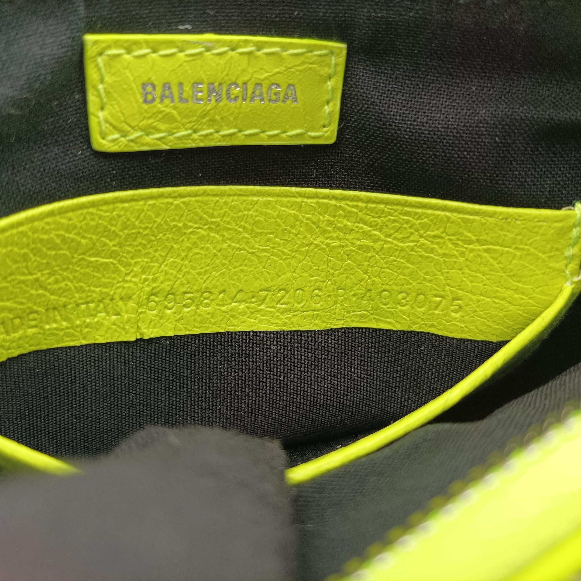 Vintage Balenciaga Le Cagole Green lambskin  shoulderbag | stylenewstar