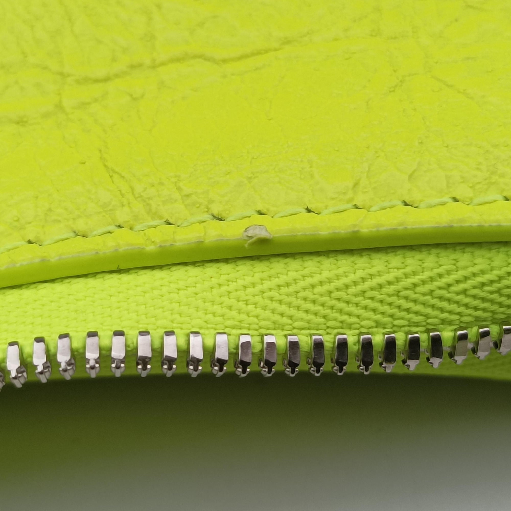 Vintage Balenciaga Le Cagole Green lambskin  shoulderbag | stylenewstar