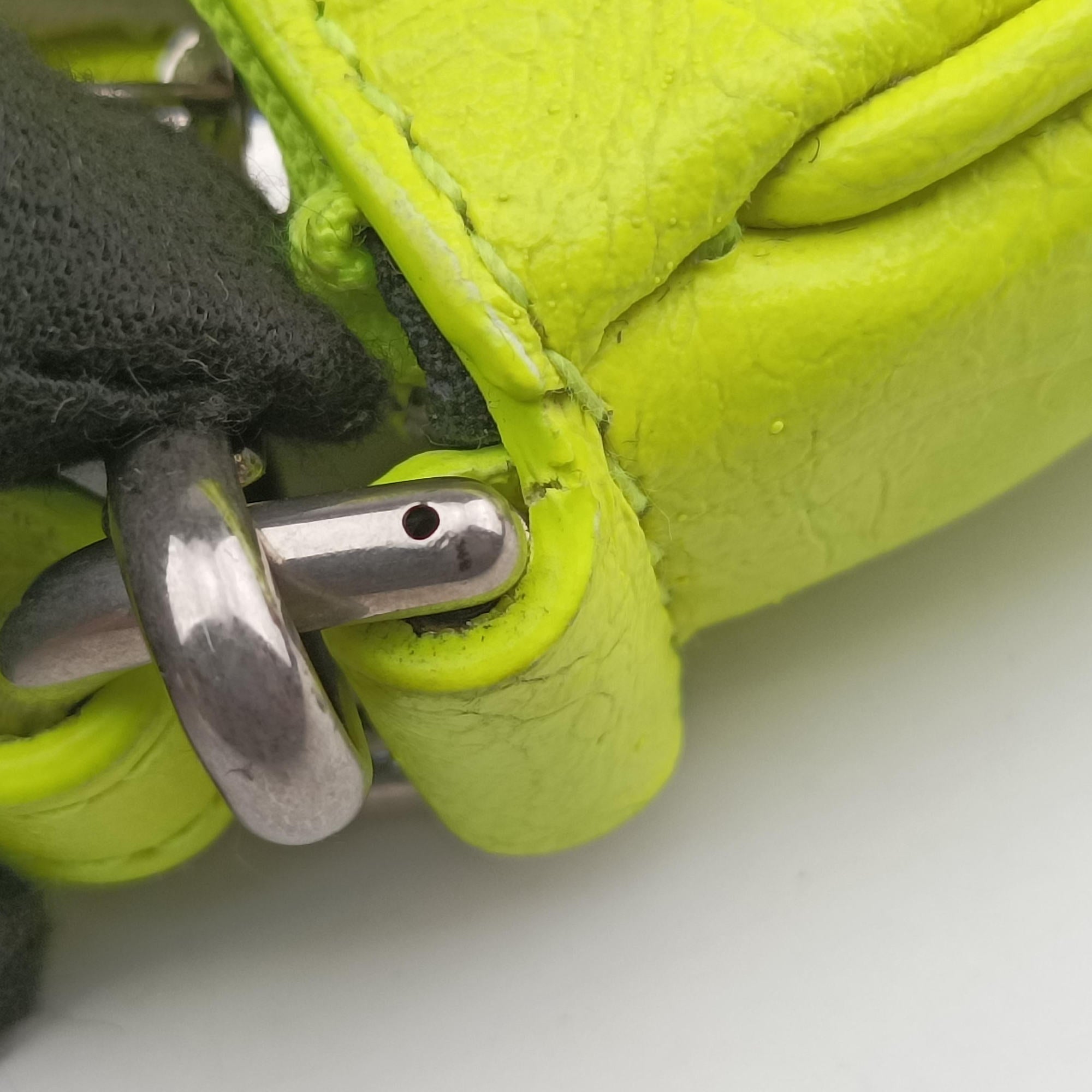 Vintage Balenciaga Le Cagole Green lambskin  shoulderbag | stylenewstar