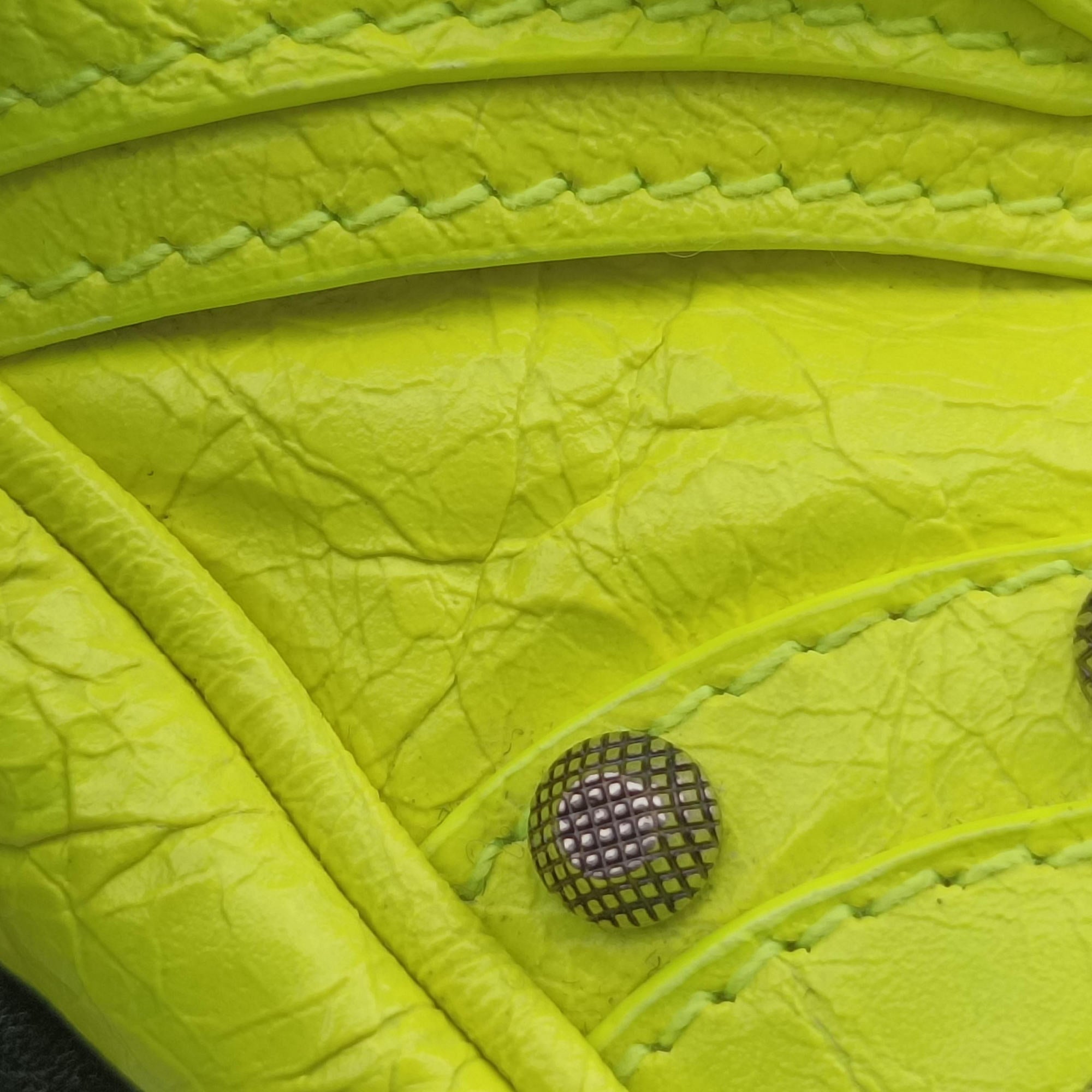 Vintage Balenciaga Le Cagole Green lambskin  shoulderbag | stylenewstar