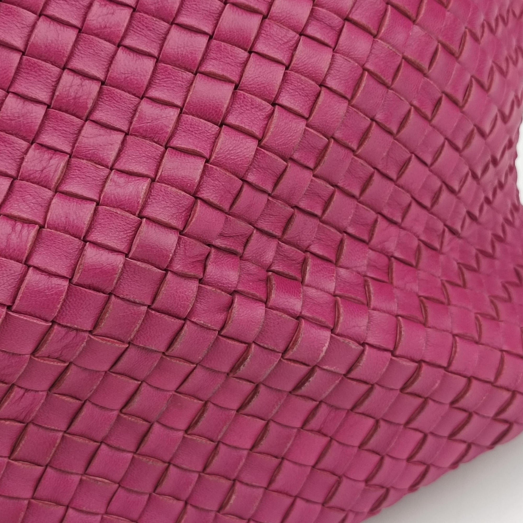 Vintage Bottega Veneta CABAT Rose lambskin  shoulderbag | stylenewstar