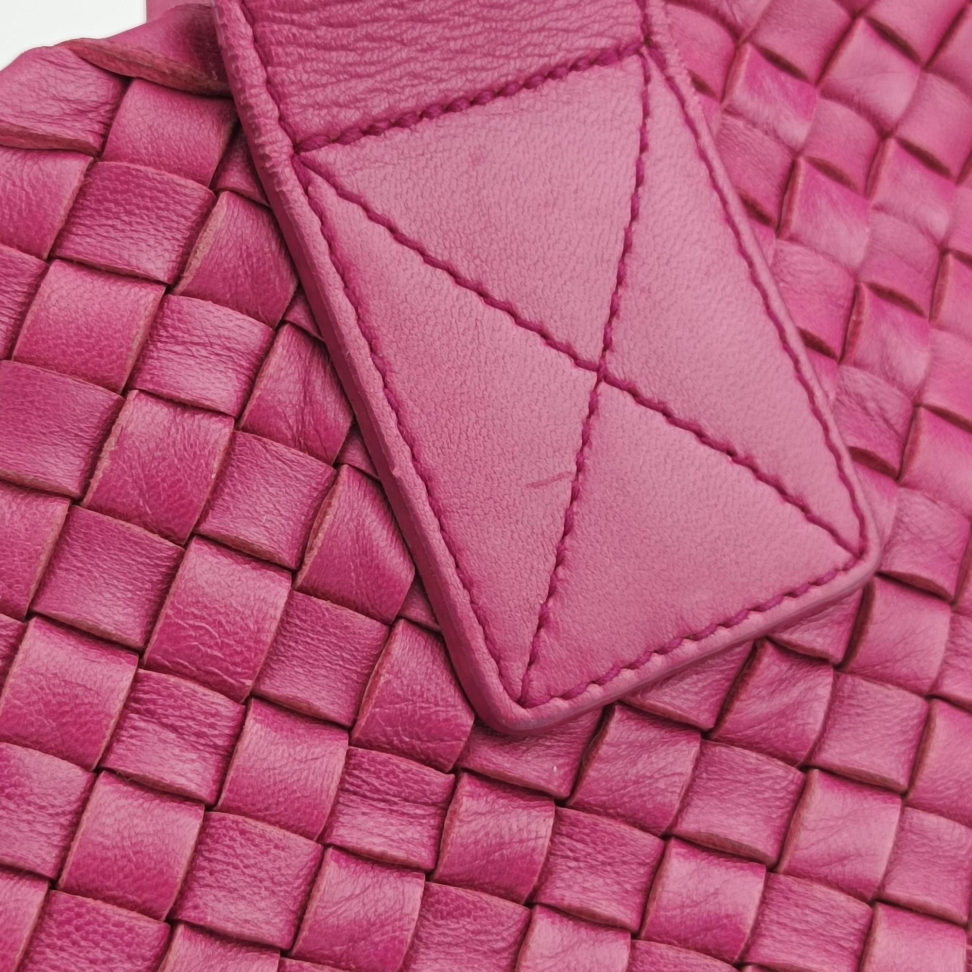 Vintage Bottega Veneta CABAT Rose lambskin  shoulderbag | stylenewstar