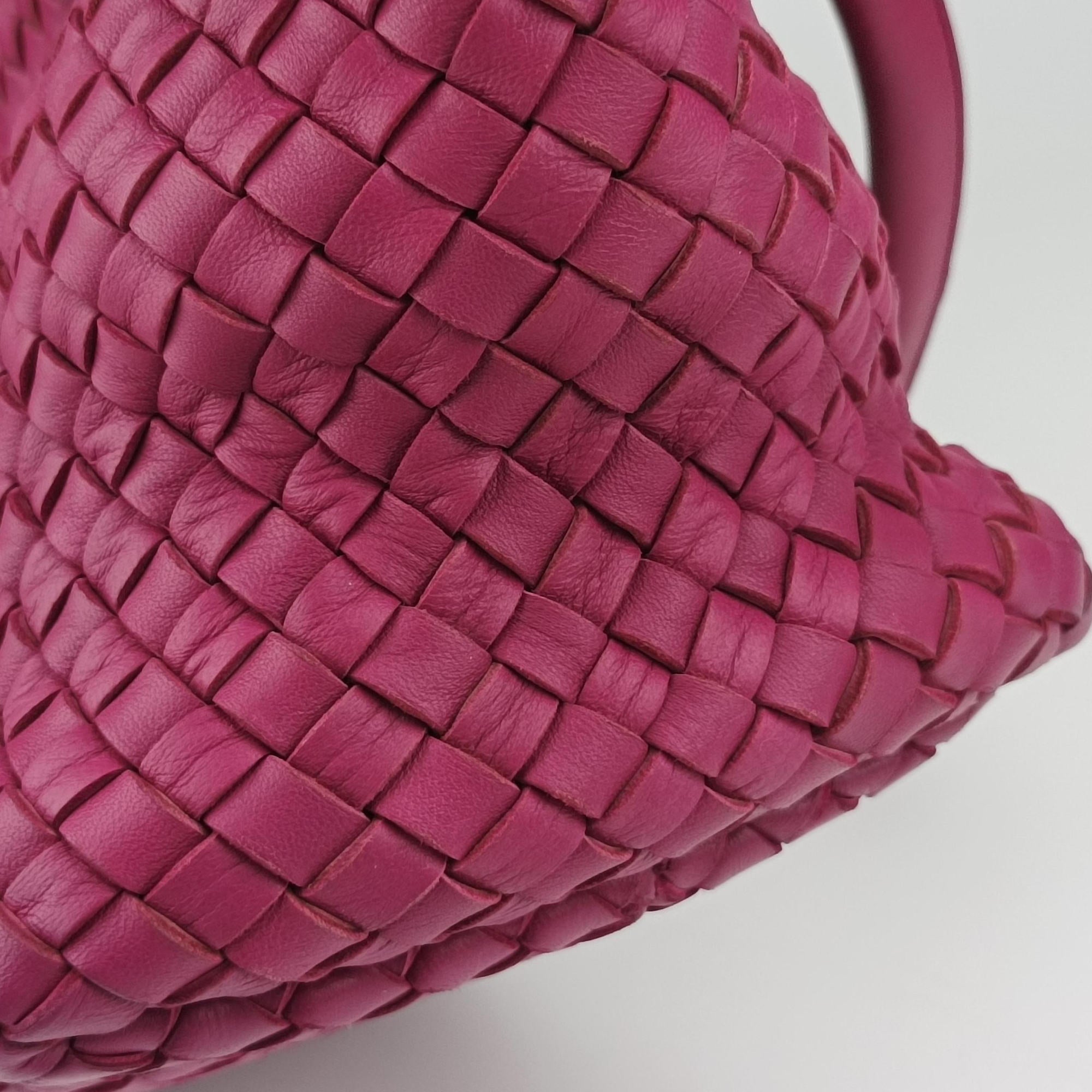 Vintage Bottega Veneta CABAT Rose lambskin  shoulderbag | stylenewstar