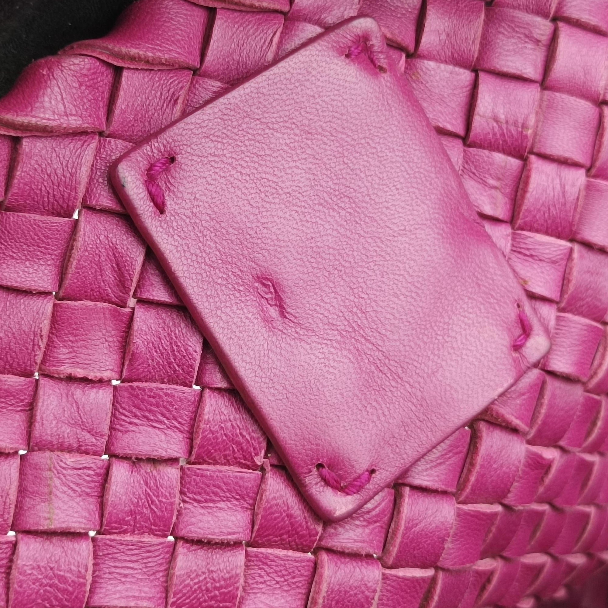 Vintage Bottega Veneta CABAT Rose lambskin  shoulderbag | stylenewstar