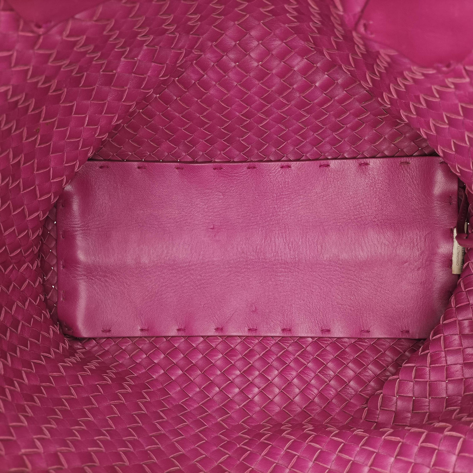 Vintage Bottega Veneta CABAT Rose lambskin  shoulderbag | stylenewstar