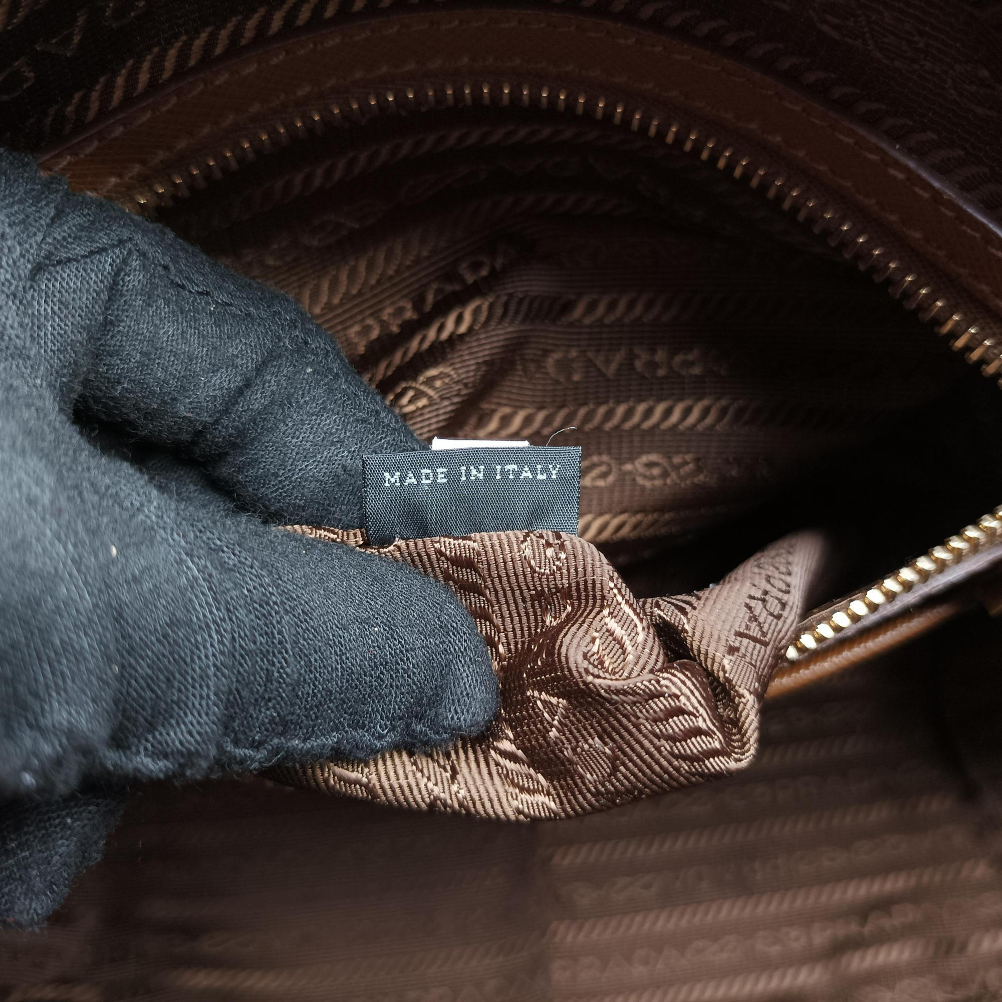 Pre-owned Prada Convertible Top Handle Brown SAFFIANO Leather BL0757 handbag | stylenewstar