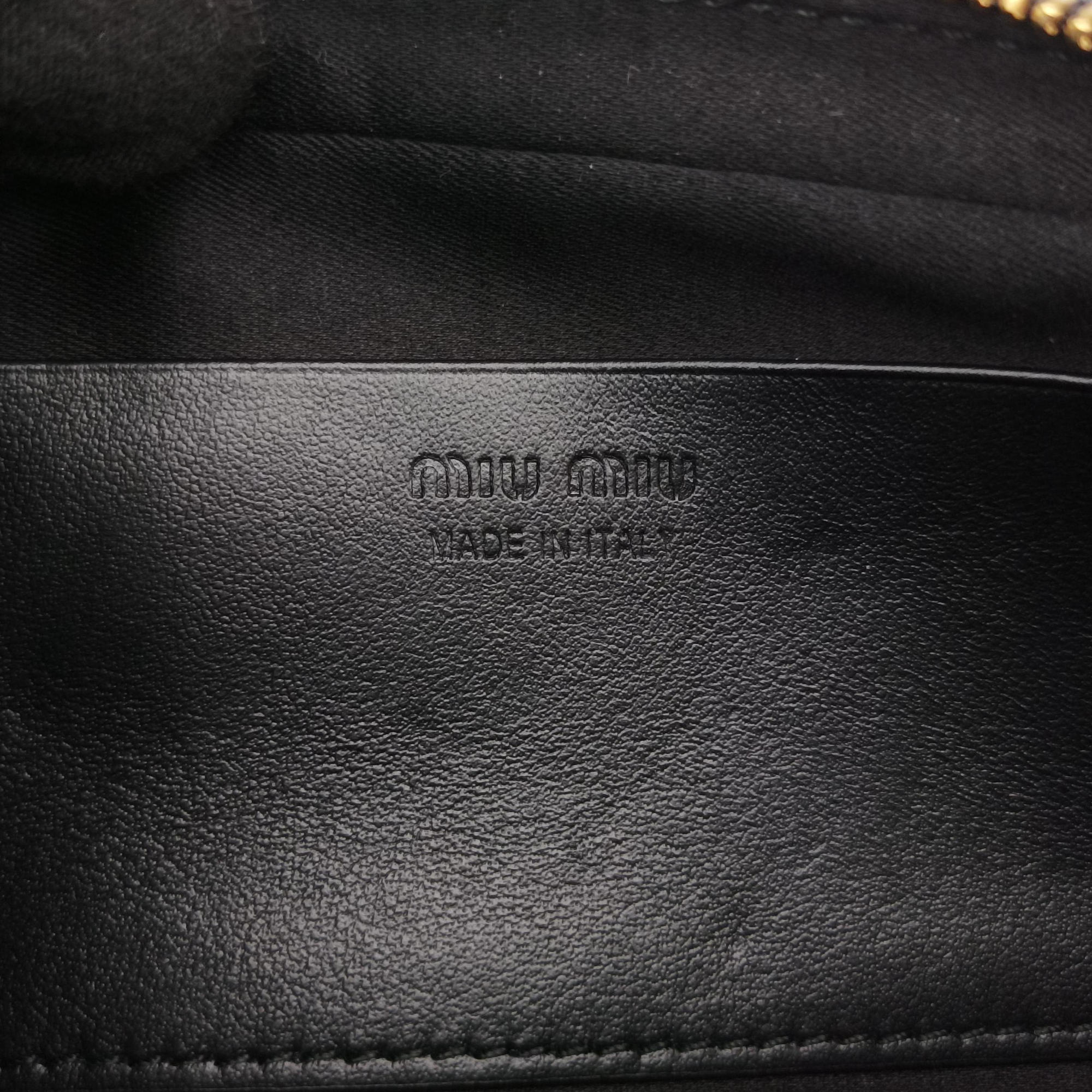 Pre-owned Miu Miu Logo belt Black leather  bum bag/waist bag | stylenewstar