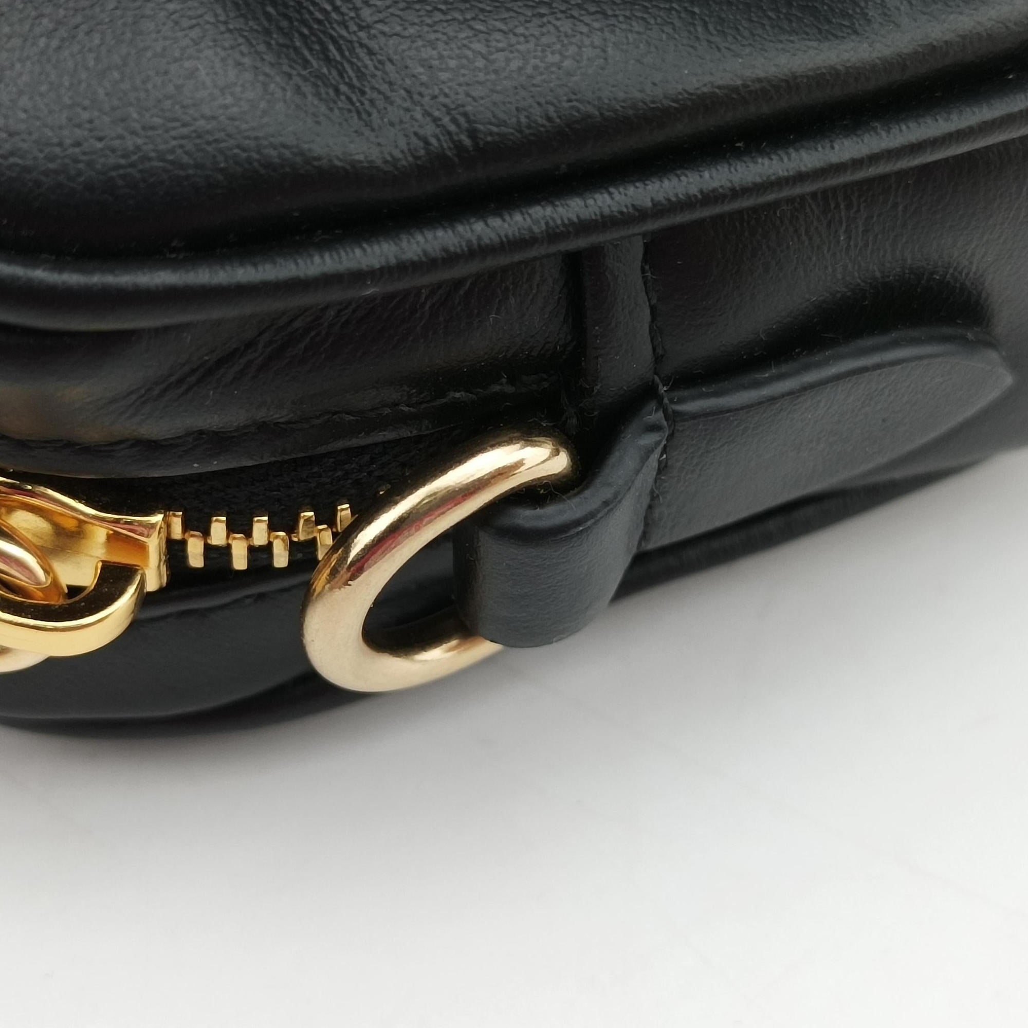 Pre-owned Miu Miu Logo belt Black leather  bum bag/waist bag | stylenewstar