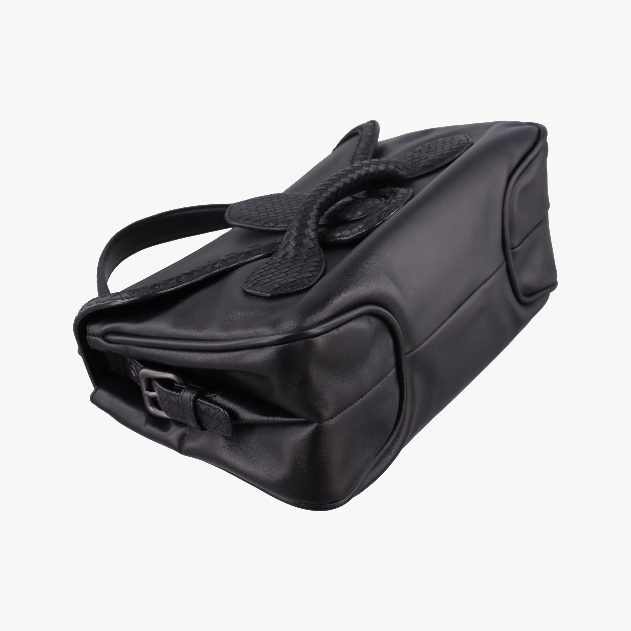 Pre-owned Bottega Veneta Intrecciato Black lambskin  shoulderbag | stylenewstar