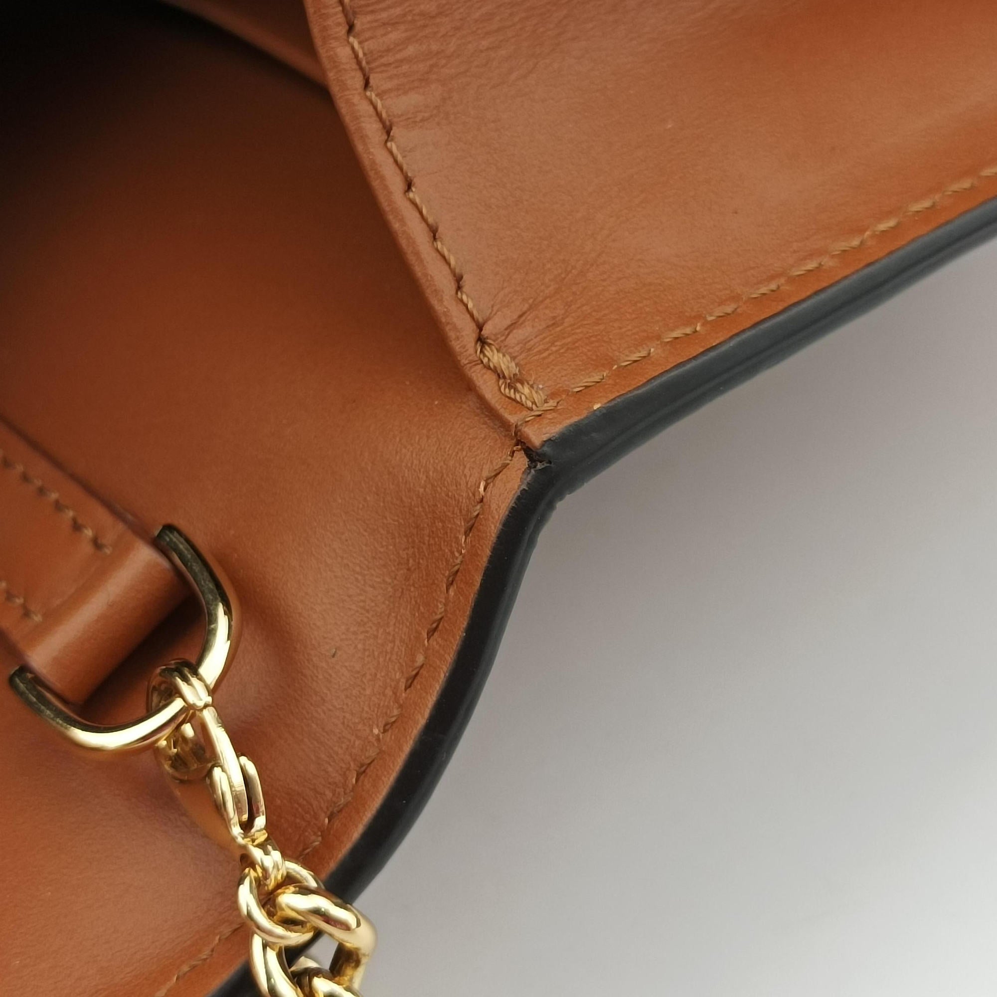 Vintage Fendi Roma Logo woc Brown Leather 8BS006 shoulderbag | stylenewstar