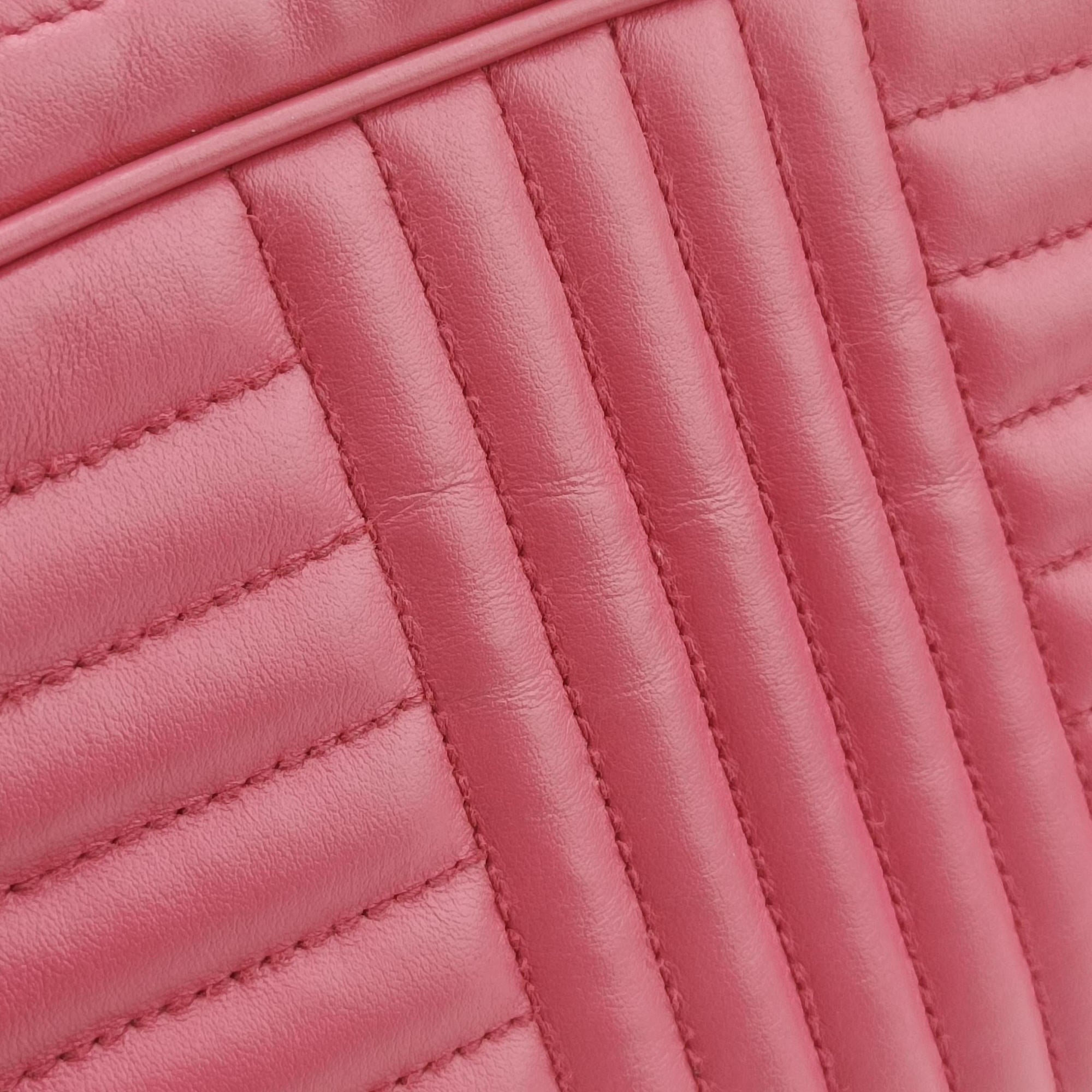 Vintage Prada Diagramme Pink leather 1BH084 shoulderbag | stylenewstar