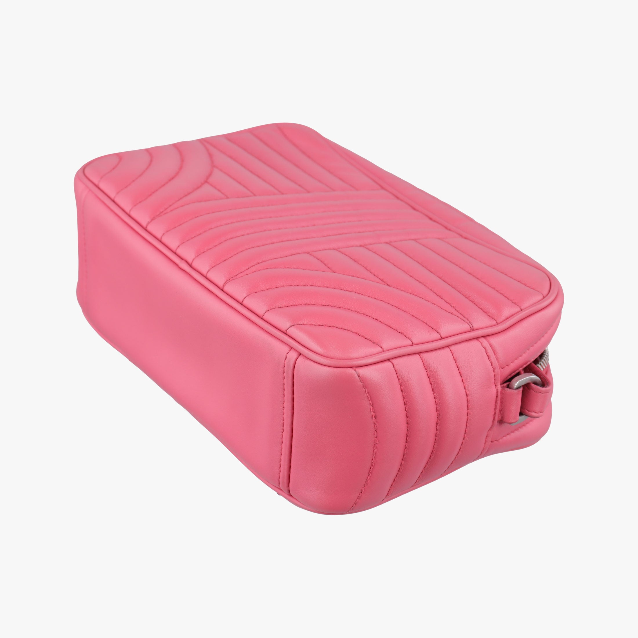 Vintage Prada Diagramme Pink leather 1BH084 shoulderbag | stylenewstar