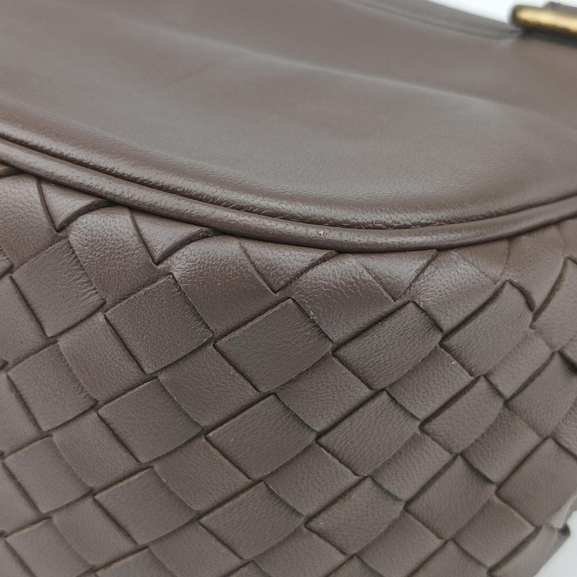 Pre-owned Bottega Veneta Luna Intrecciato Brown lambskin  shoulderbag | stylenewstar