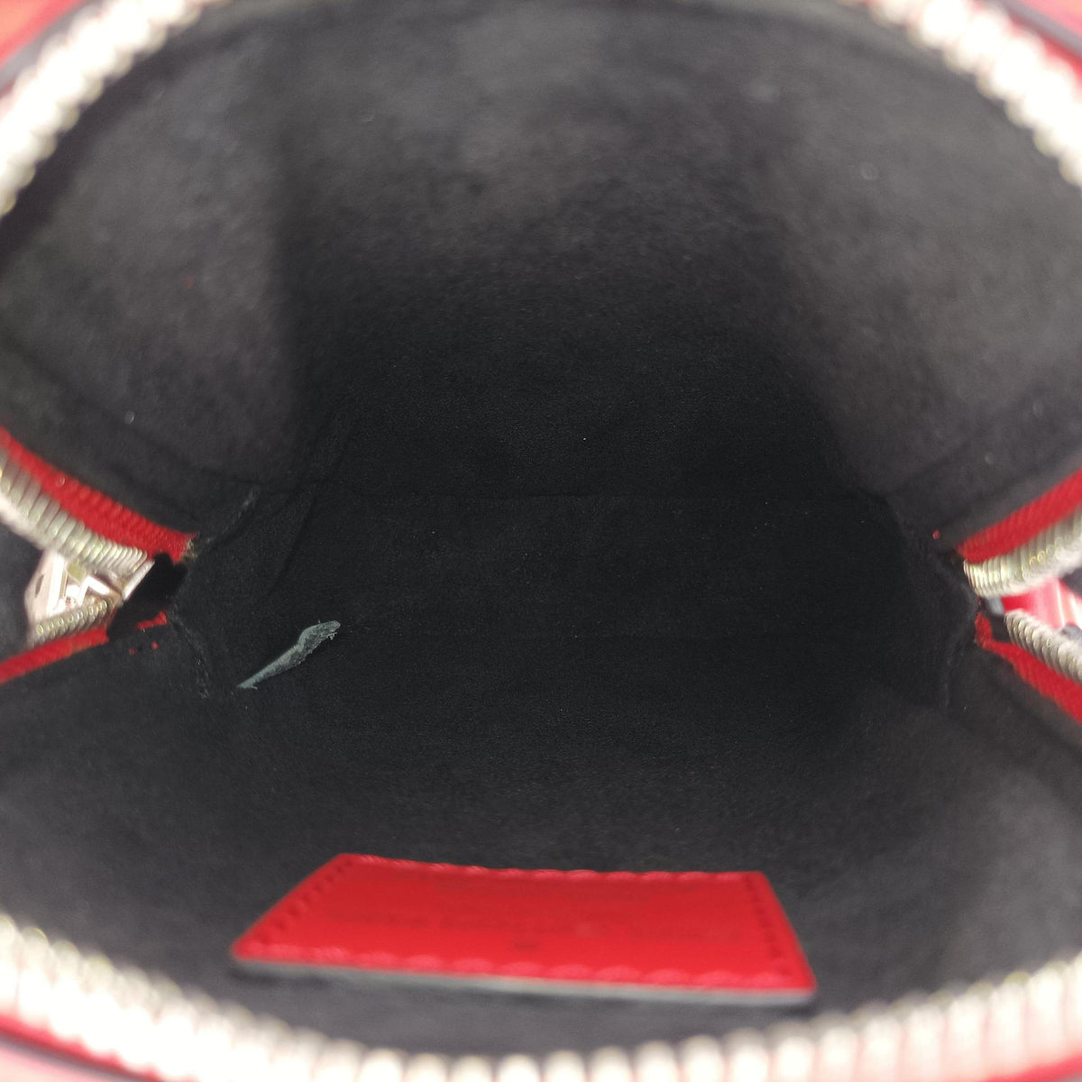 Secondhand Louis Vuitton Danube PPM Supreme Collaboration ROUGE×white Epi M53434 shoulderbag | stylenewstar