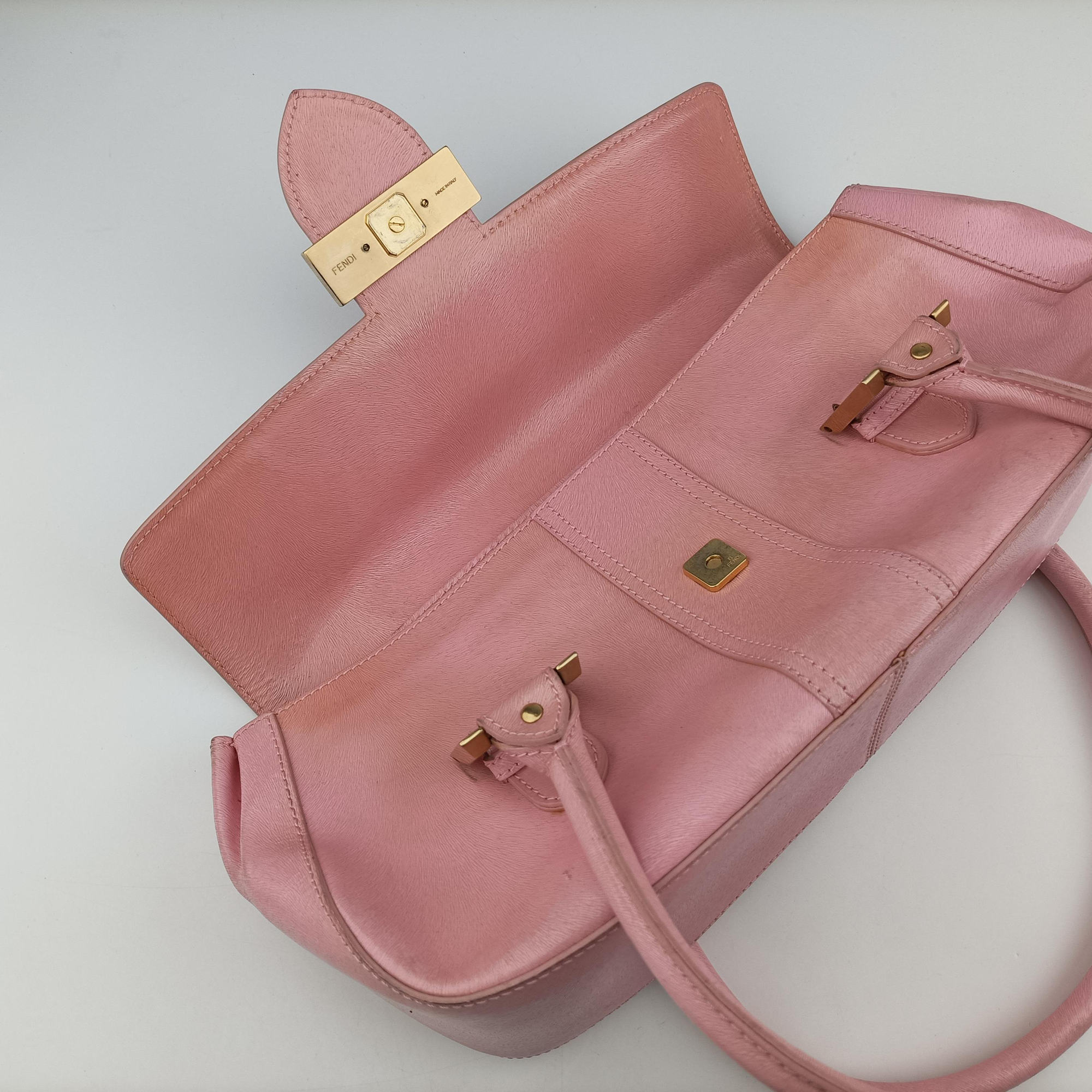Pre-owned Fendi Logo flap bag Pink Leather 8BN116 handbag | stylenewstar