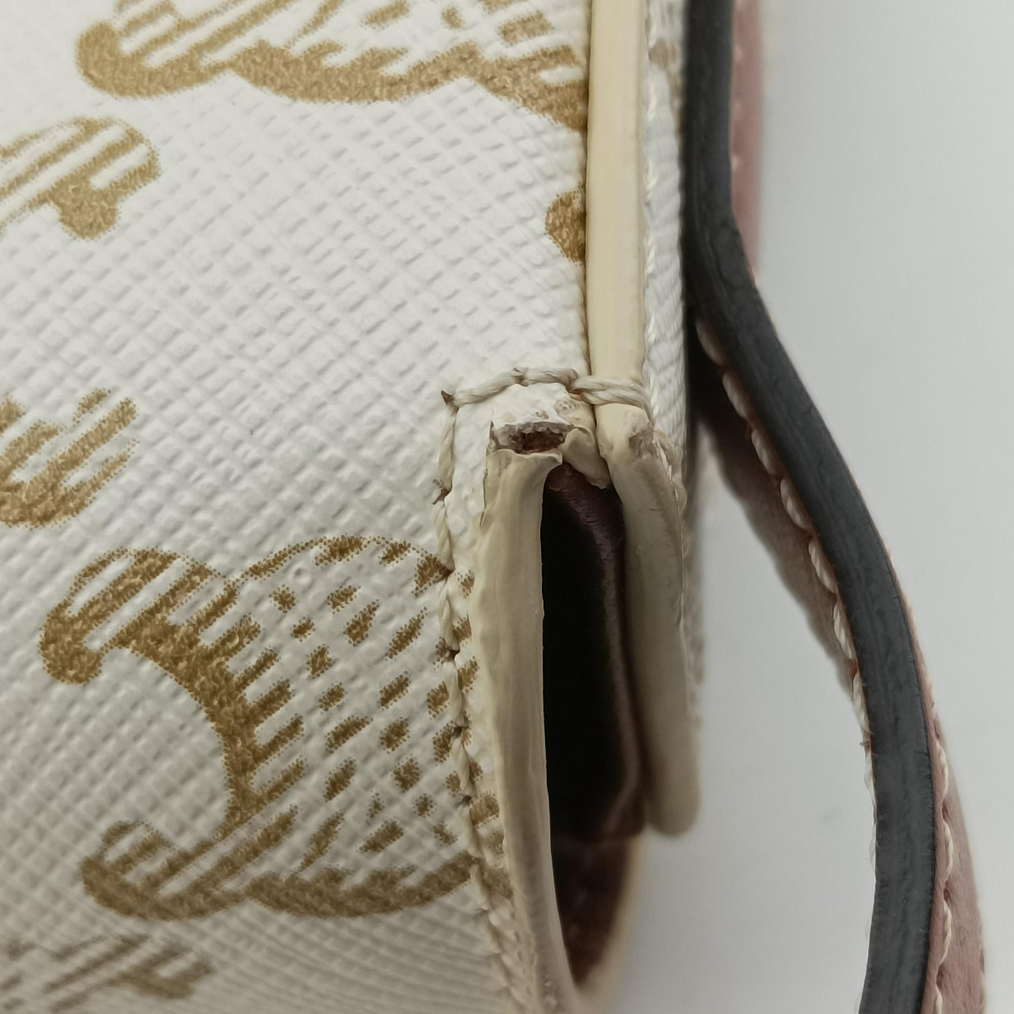 Vintage Celine Teen Triomphe White PVC coated canvas  shoulderbag | stylenewstar