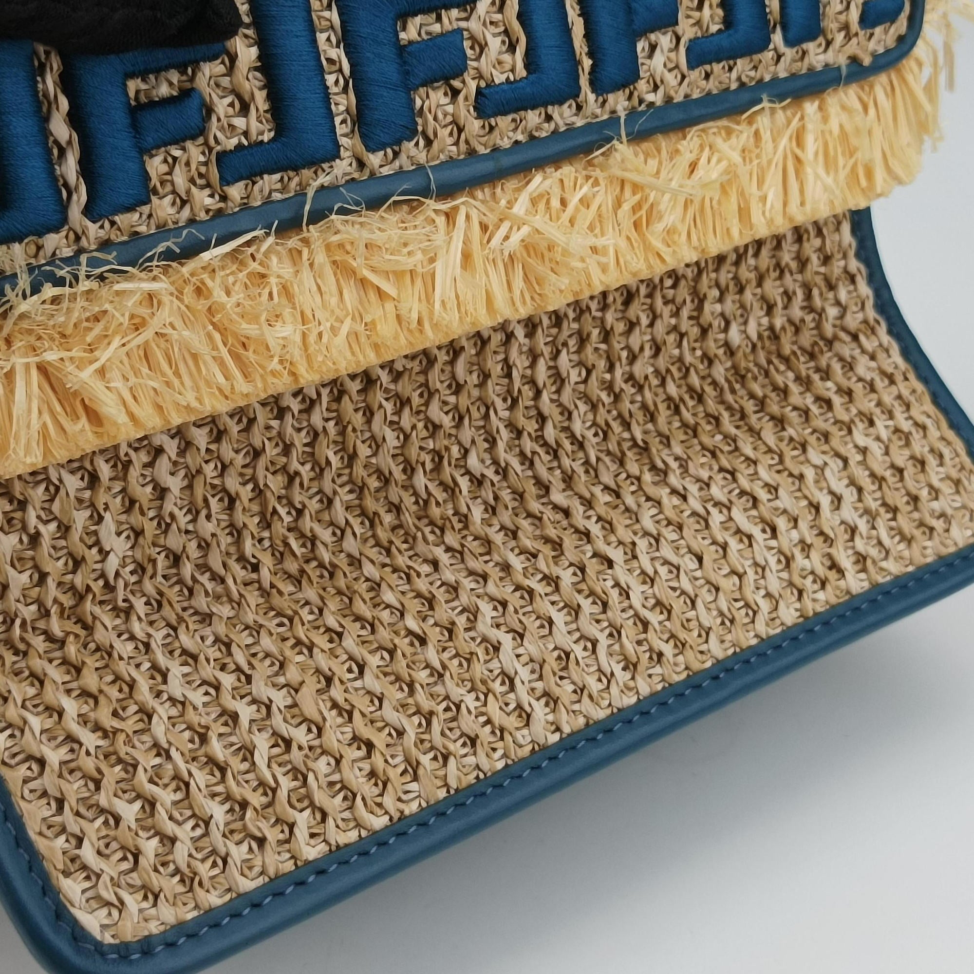 Pre-owned Fendi KAN I F Blue straw×fabric 8BT286 shoulderbag | stylenewstar