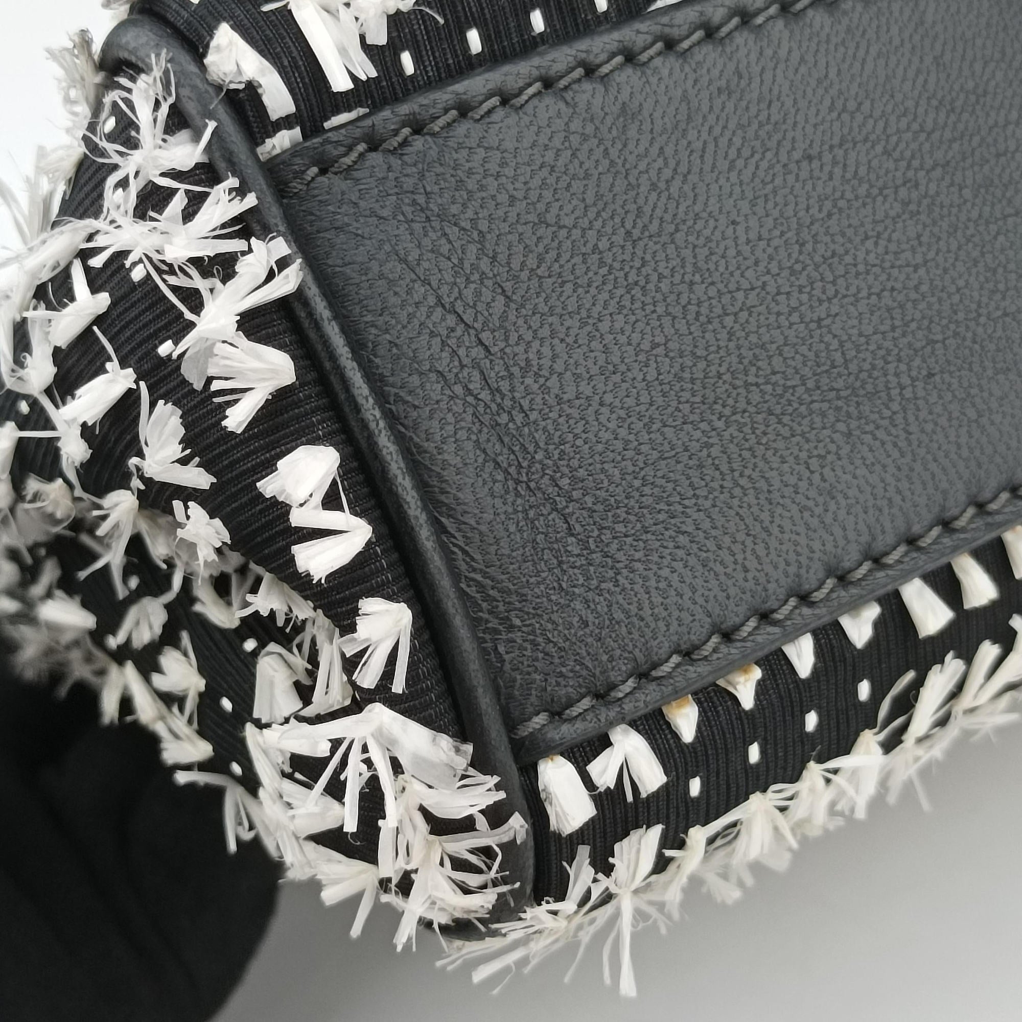 Secondhand Dolce & Gabbana SICILY Black×white Canvas × Leather  shoulderbag | stylenewstar