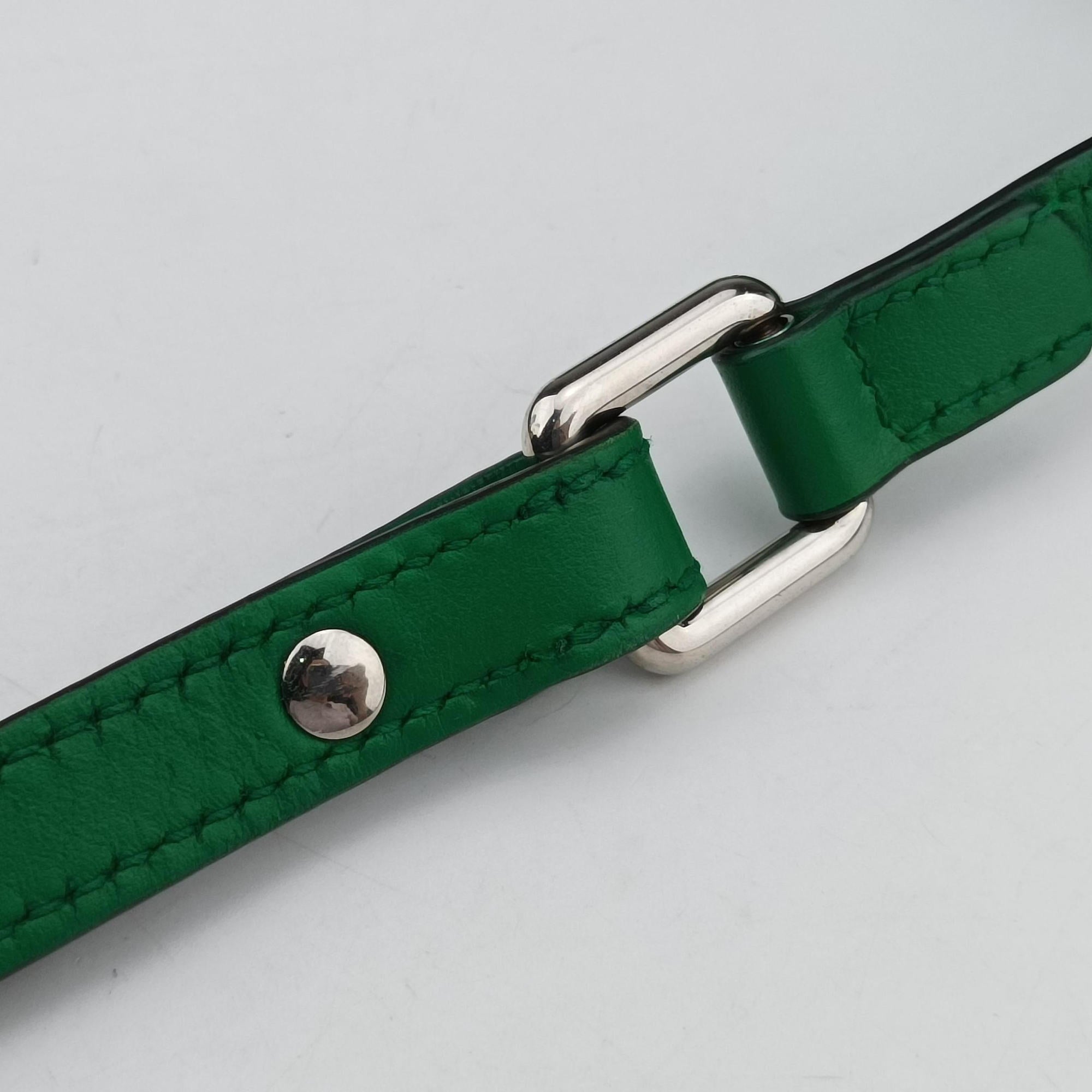 Secondhand Gucci GG Embossed Messenger Bag Green Leather 625782 shoulderbag | stylenewstar