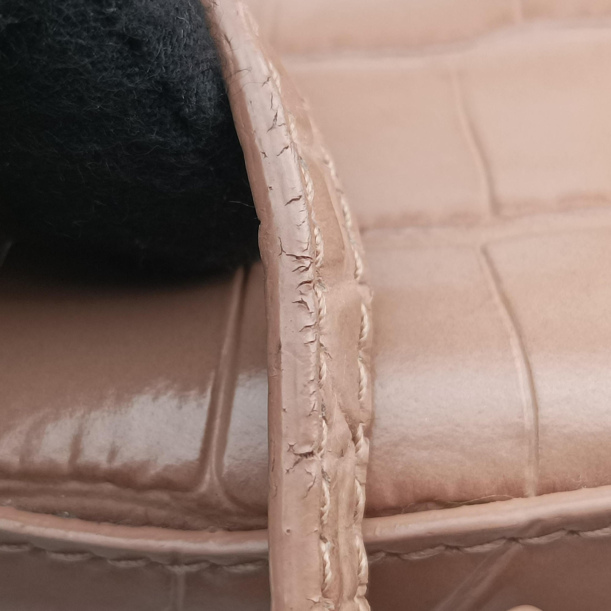 Pre-owned Balenciaga Neo Classic City nano Pink Leather  shoulderbag | stylenewstar