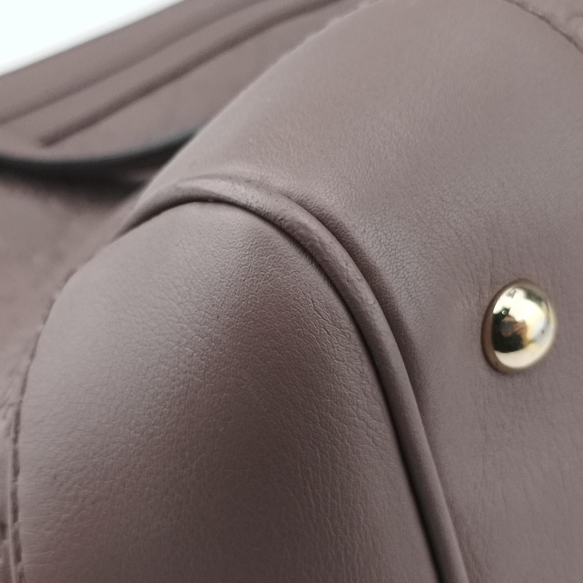Pre-owned Gucci Mayfair Brown Leather 257061 handbag | stylenewstar