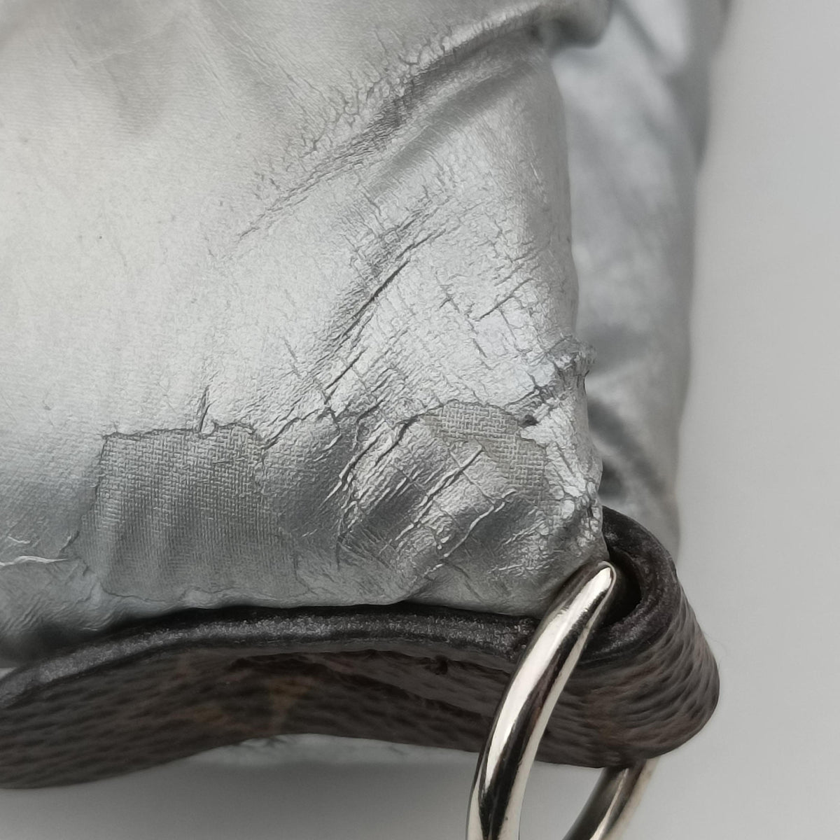Secondhand Louis Vuitton Maxi Multi Pochette Accessoires Silver Recycled metallic nylon M21057 shoulderbag | stylenewstar
