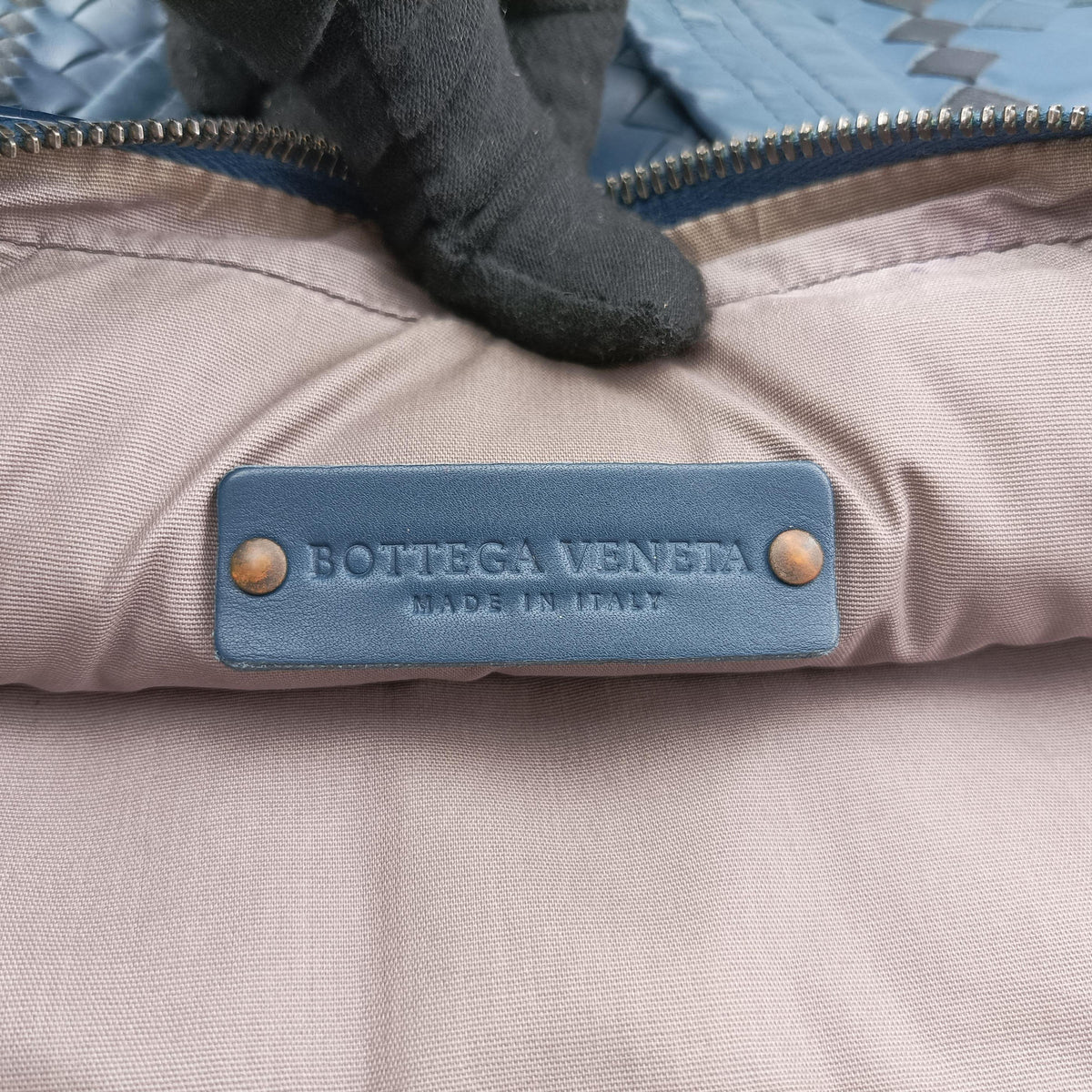 Pre-owned Bottega Veneta Intrecciato Blue×Black lambskin  shoulderbag | stylenewstar