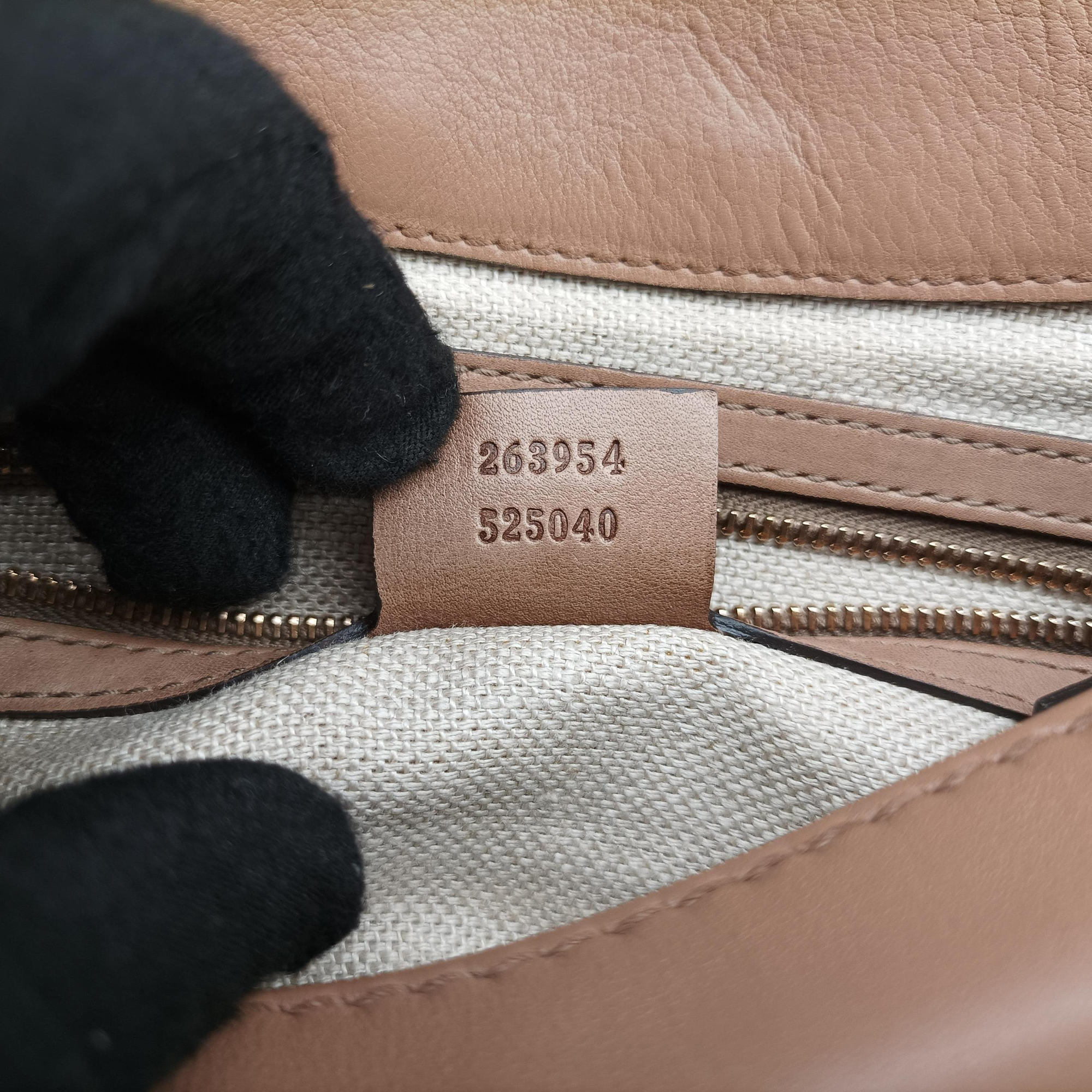 Pre-owned Gucci Tassel Handmade Medium Flap Camel Leather 263954 shoulderbag | stylenewstar
