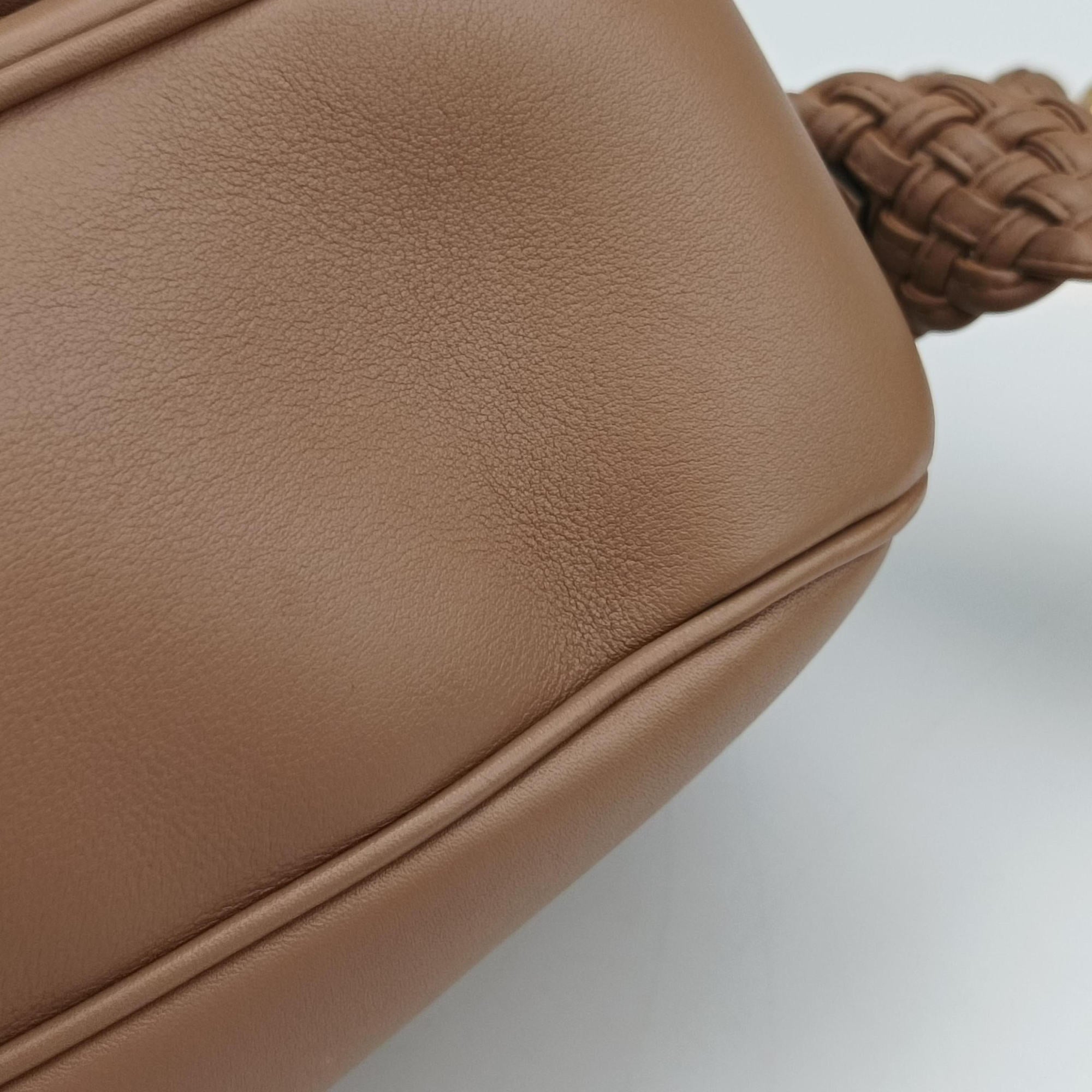 Pre-owned Gucci Tassel Handmade Medium Flap Camel Leather 263954 shoulderbag | stylenewstar