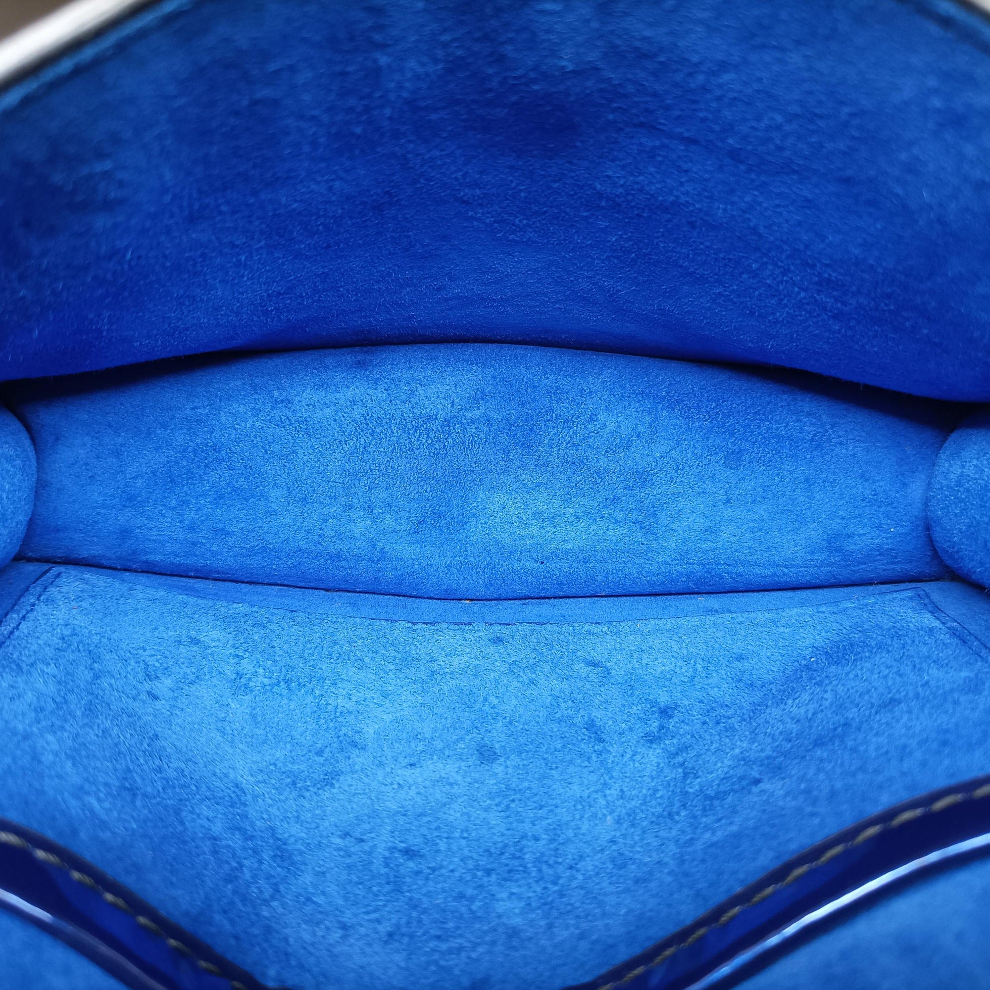 Vintage Christian Dior J'adior Blue Patent  shoulderbag | stylenewstar