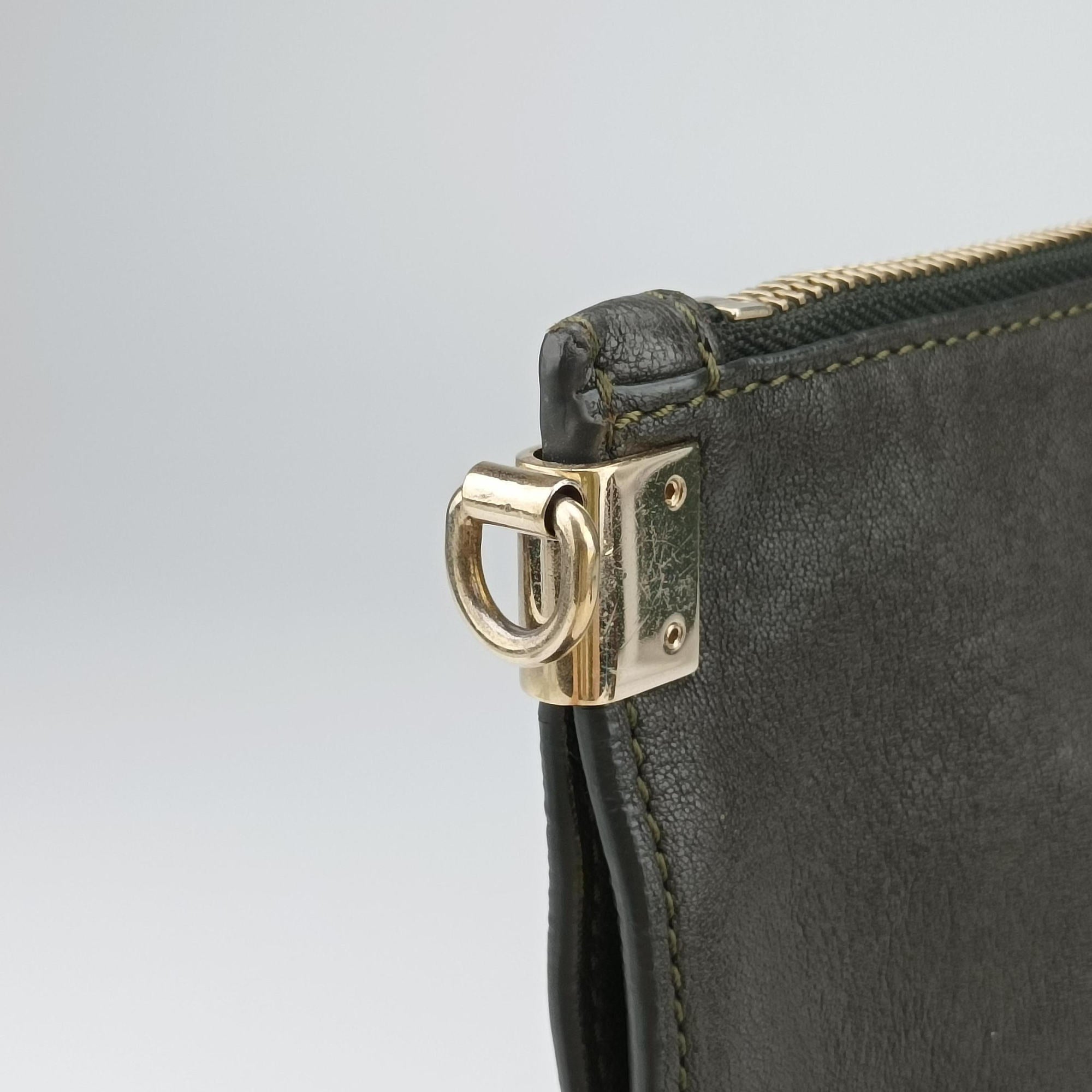 Pre-owned VERSACE Studded Medusa Green Leather  shoulderbag | stylenewstar