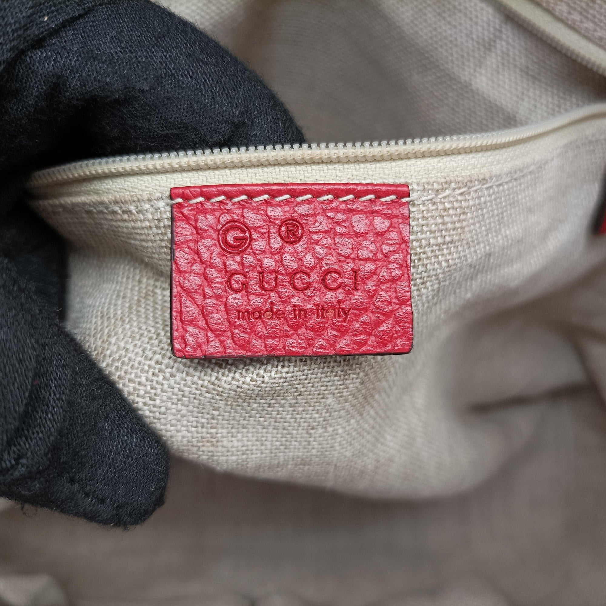 Vintage Gucci interlocking G Charmy Red Leather 449659 handbag | stylenewstar
