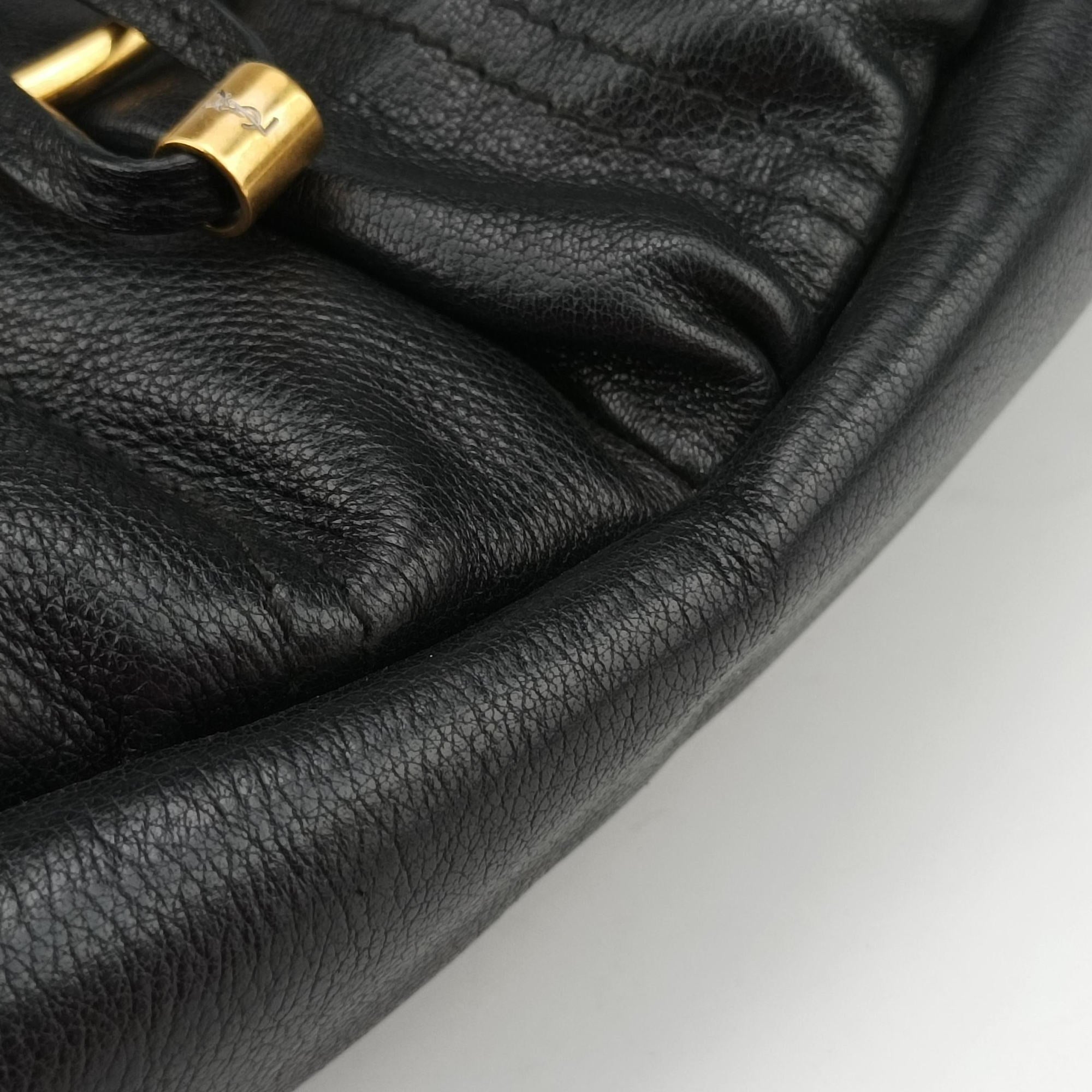 Secondhand Yves Saint Laurent Saharienne Black Leather 139259 shoulderbag | stylenewstar
