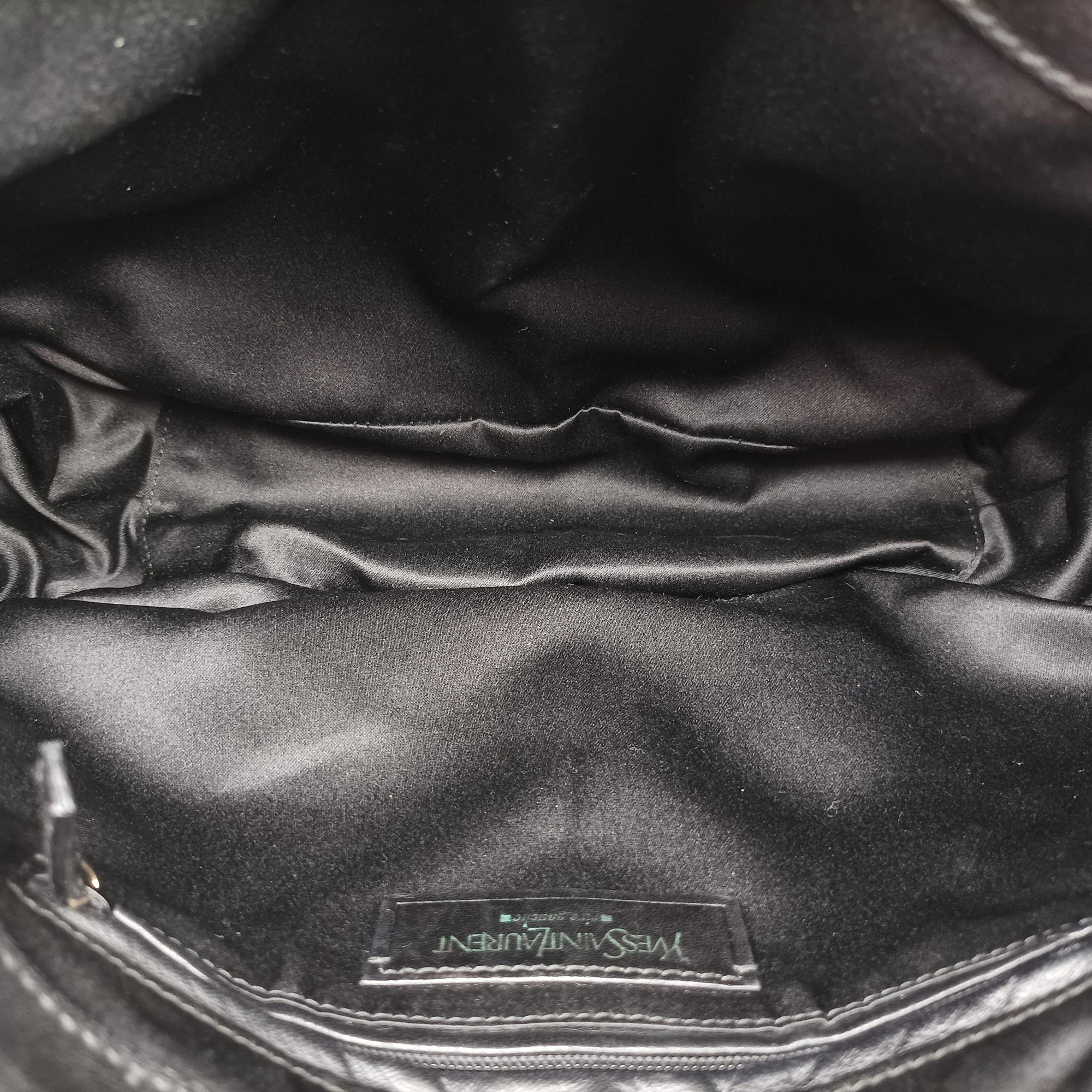 Secondhand Yves Saint Laurent Saharienne Black Leather 139259 shoulderbag | stylenewstar