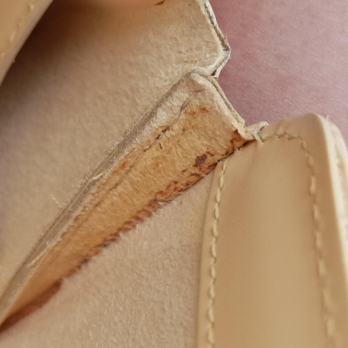 Secondhand Louis Vuitton Nocturne PM Vanilla Epi M5218A shoulderbag | stylenewstar