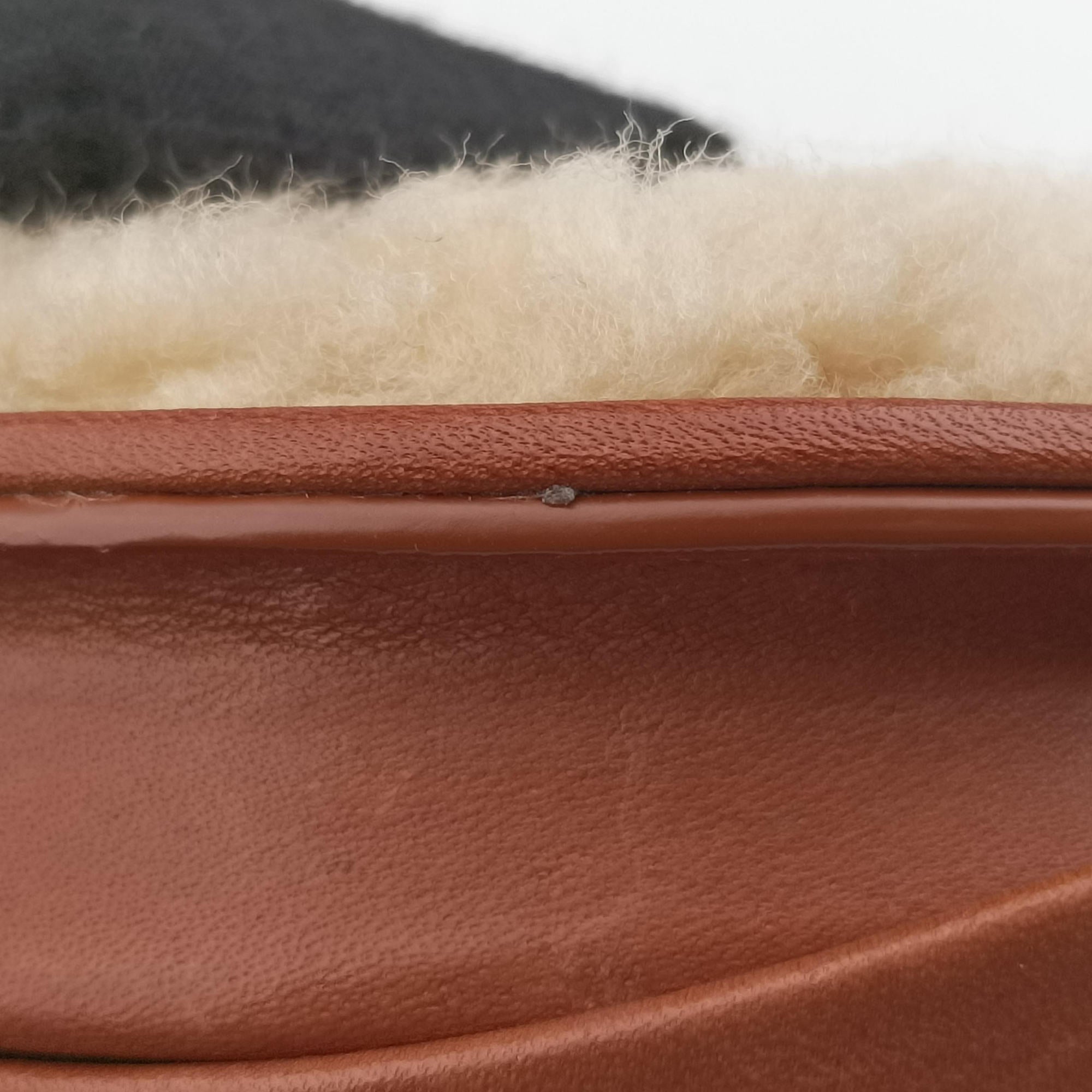Secondhand Yves Saint Laurent Le K Baby Satchel Brown Shearling x Leather 657818 shoulderbag | stylenewstar