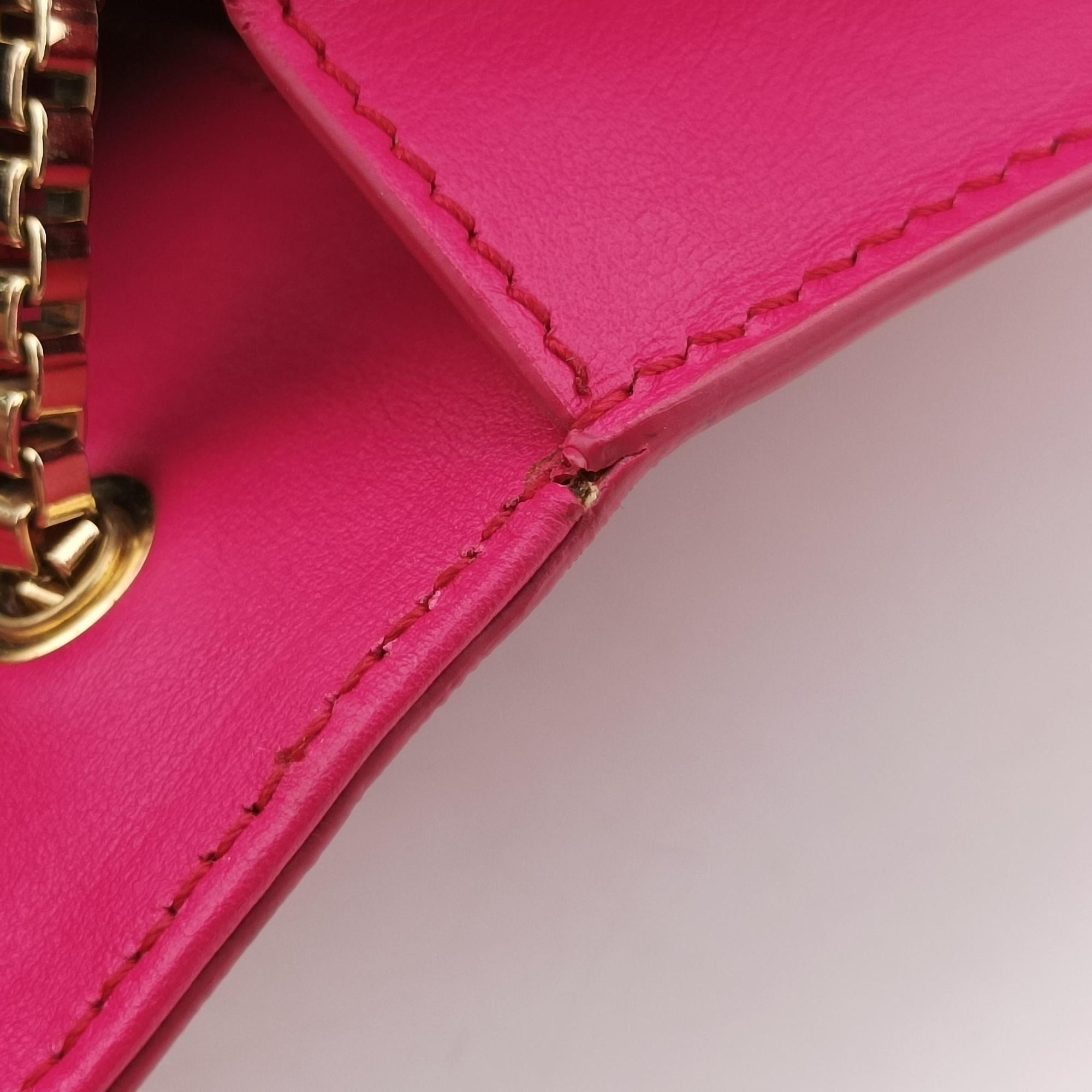 Secondhand Ferragamo Thalia Rose Leather  shoulderbag | stylenewstar