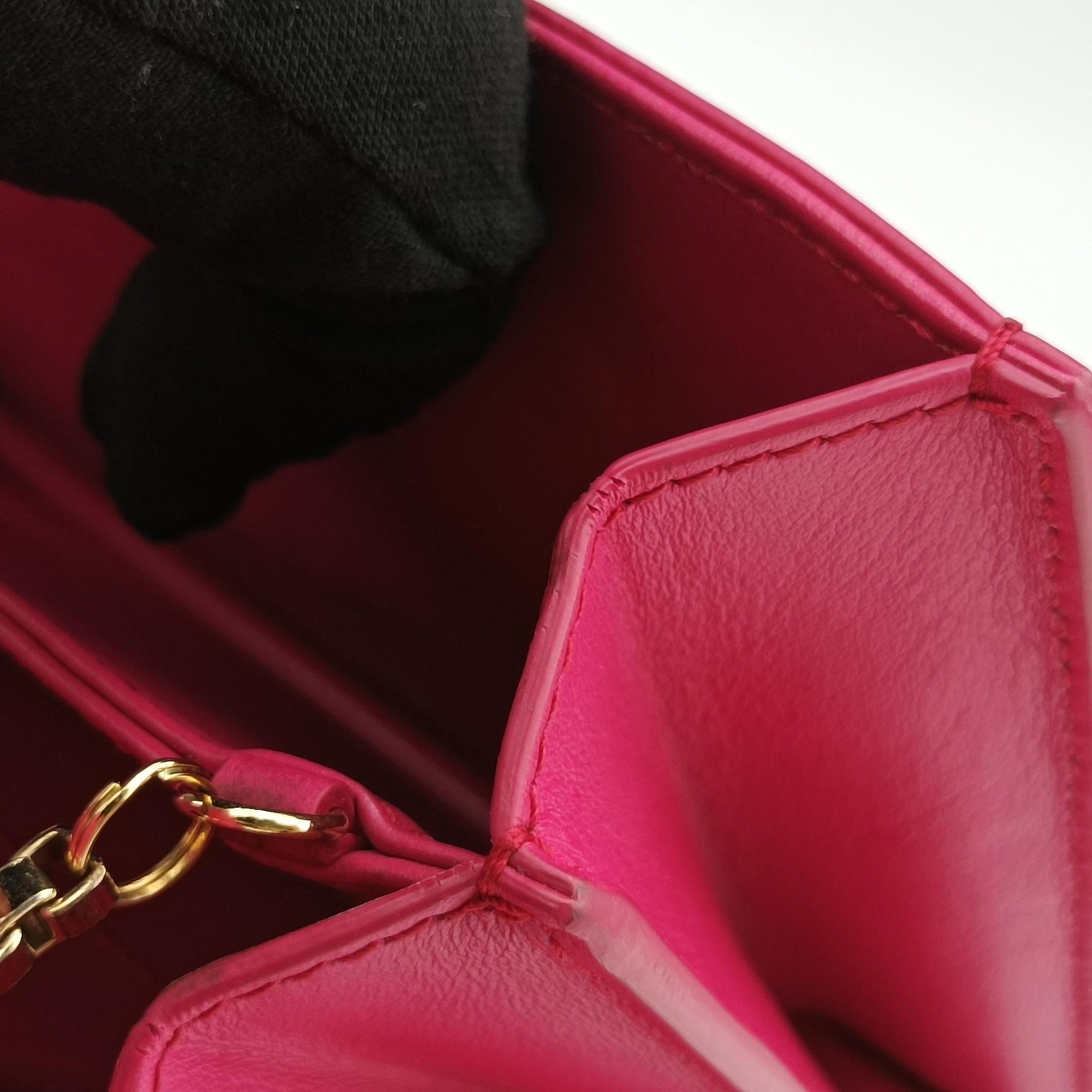 Secondhand Ferragamo Thalia Rose Leather  shoulderbag | stylenewstar