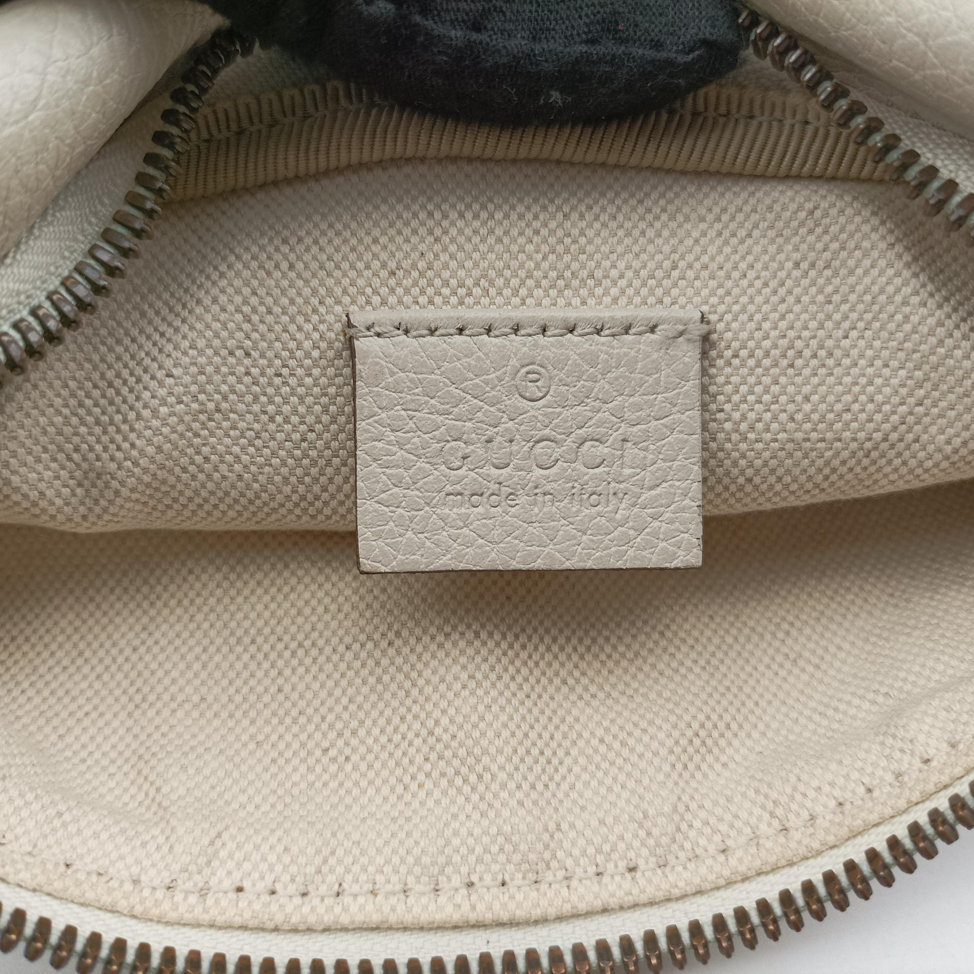 Secondhand Gucci Print White Leather 527792 bum bag/waist bag | stylenewstar
