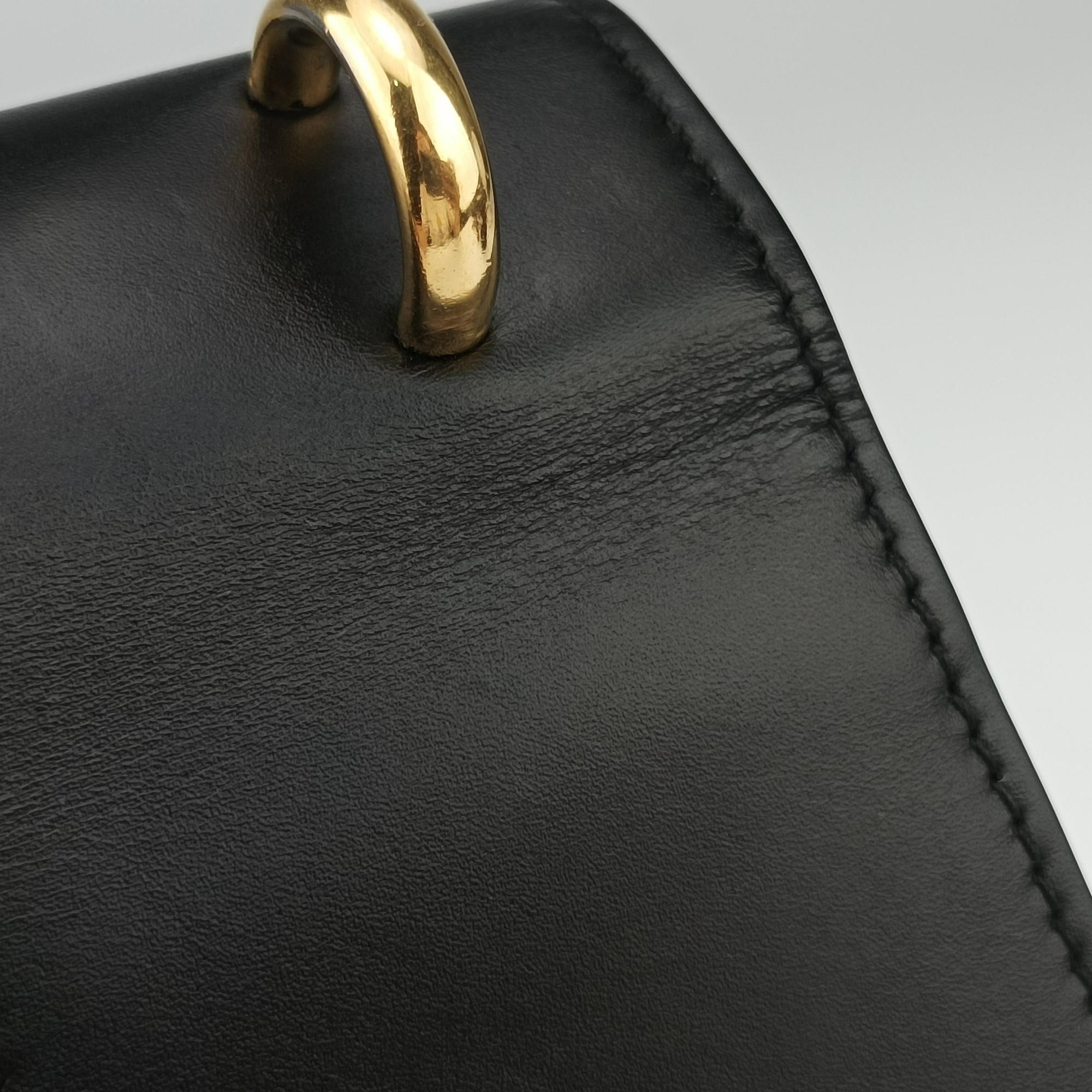 Pre-owned Gucci Sylvie Black Leather 421882 shoulderbag | stylenewstar