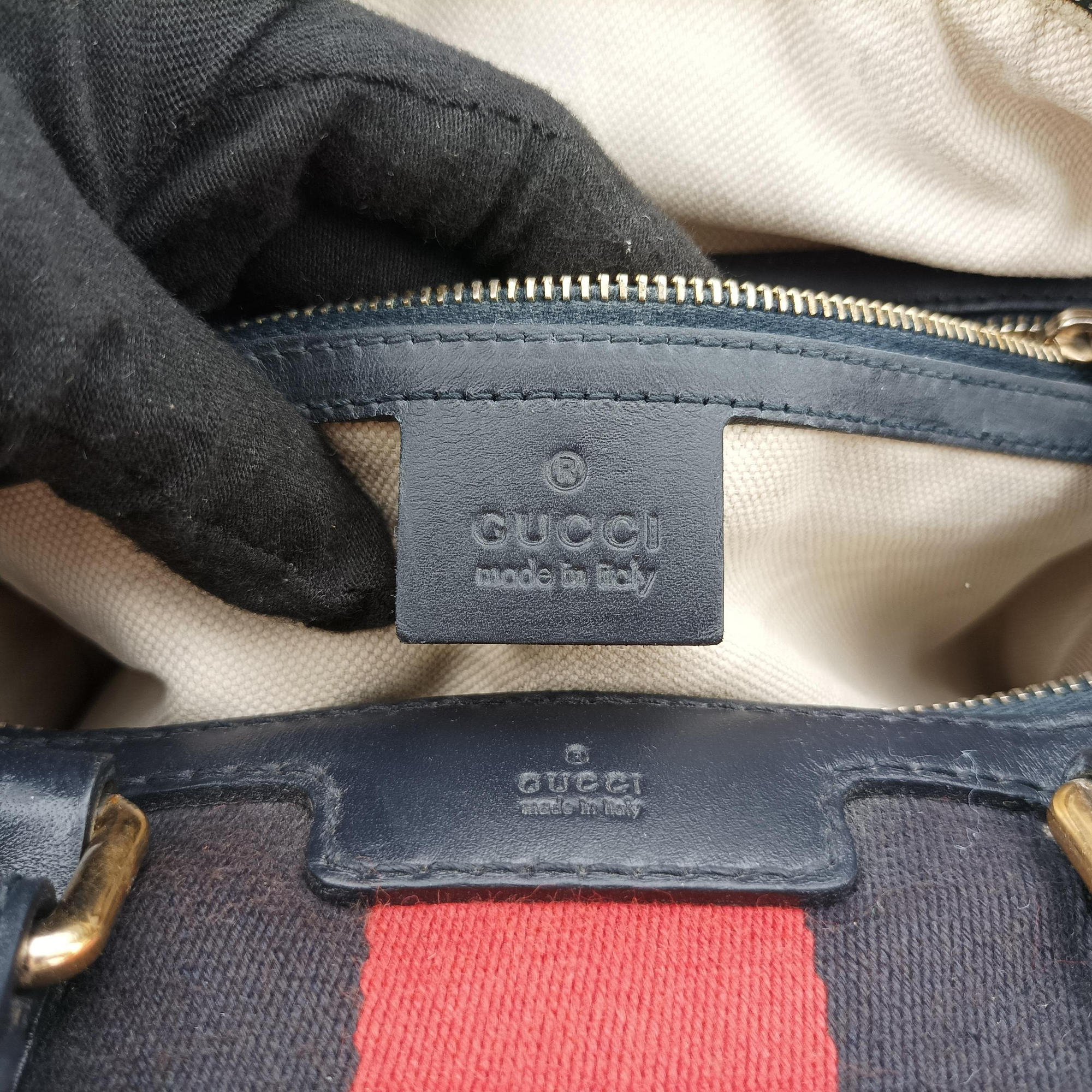 Pre-owned Gucci Sherry Line Navy×red×beige canvas×leather 247205 shoulderbag | stylenewstar