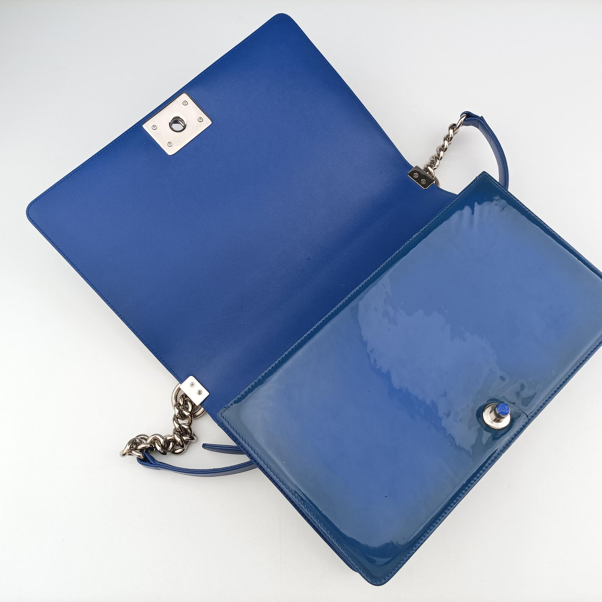 Pre-owned Chanel BOY CHANEL Blue Patent A92693 shoulderbag | stylenewstar