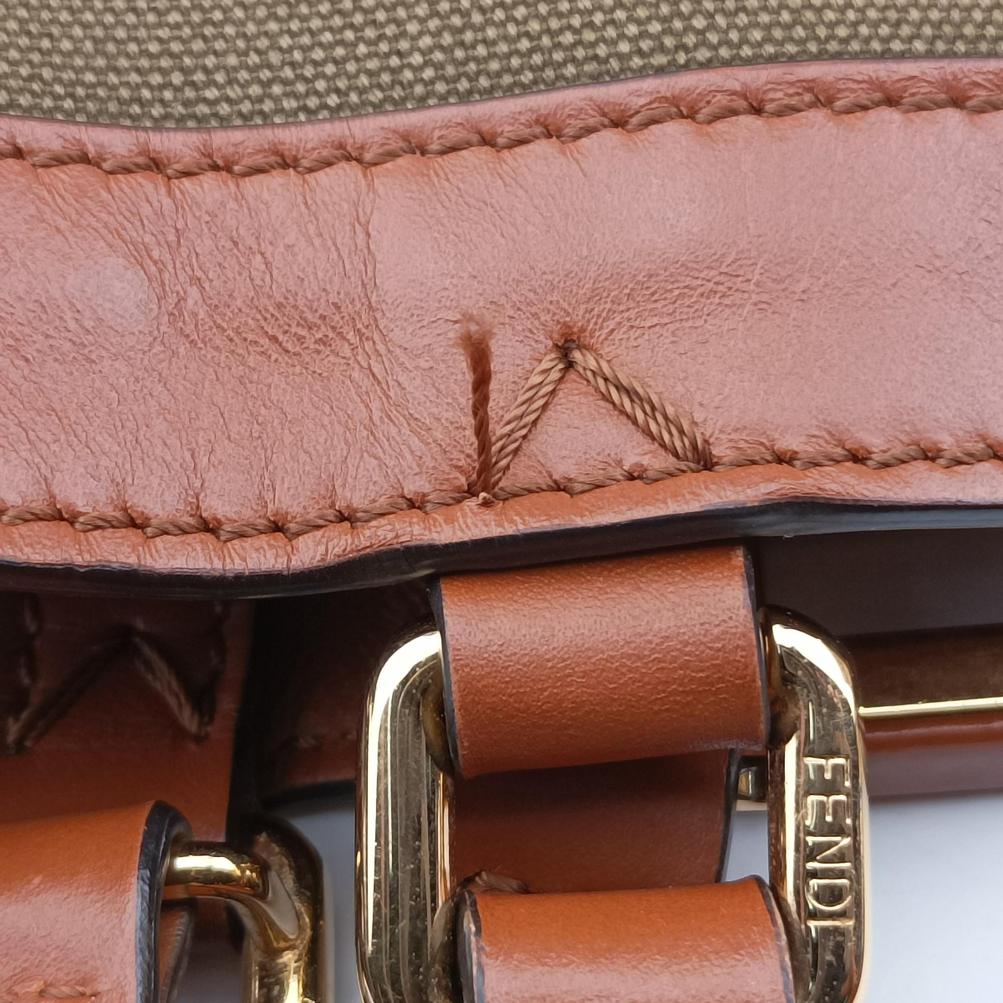 Pre-owned Fendi Peekaboo Green x Brown Canvas x Leather 8BH375 shoulderbag | stylenewstar